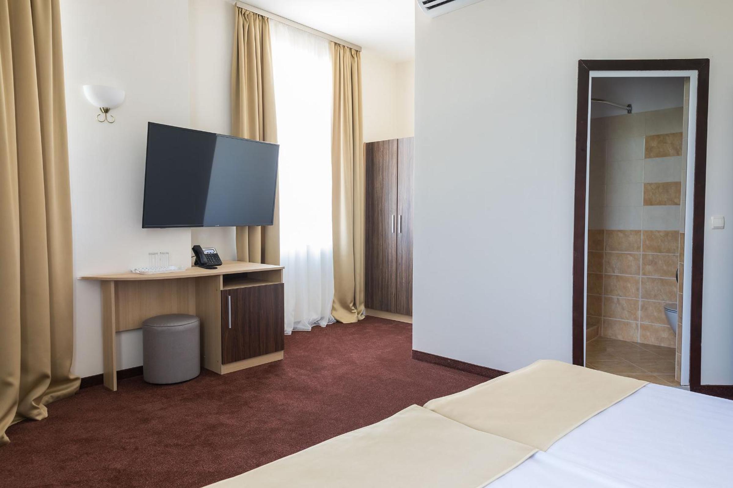 Deluxe Twin Room - Photo 4