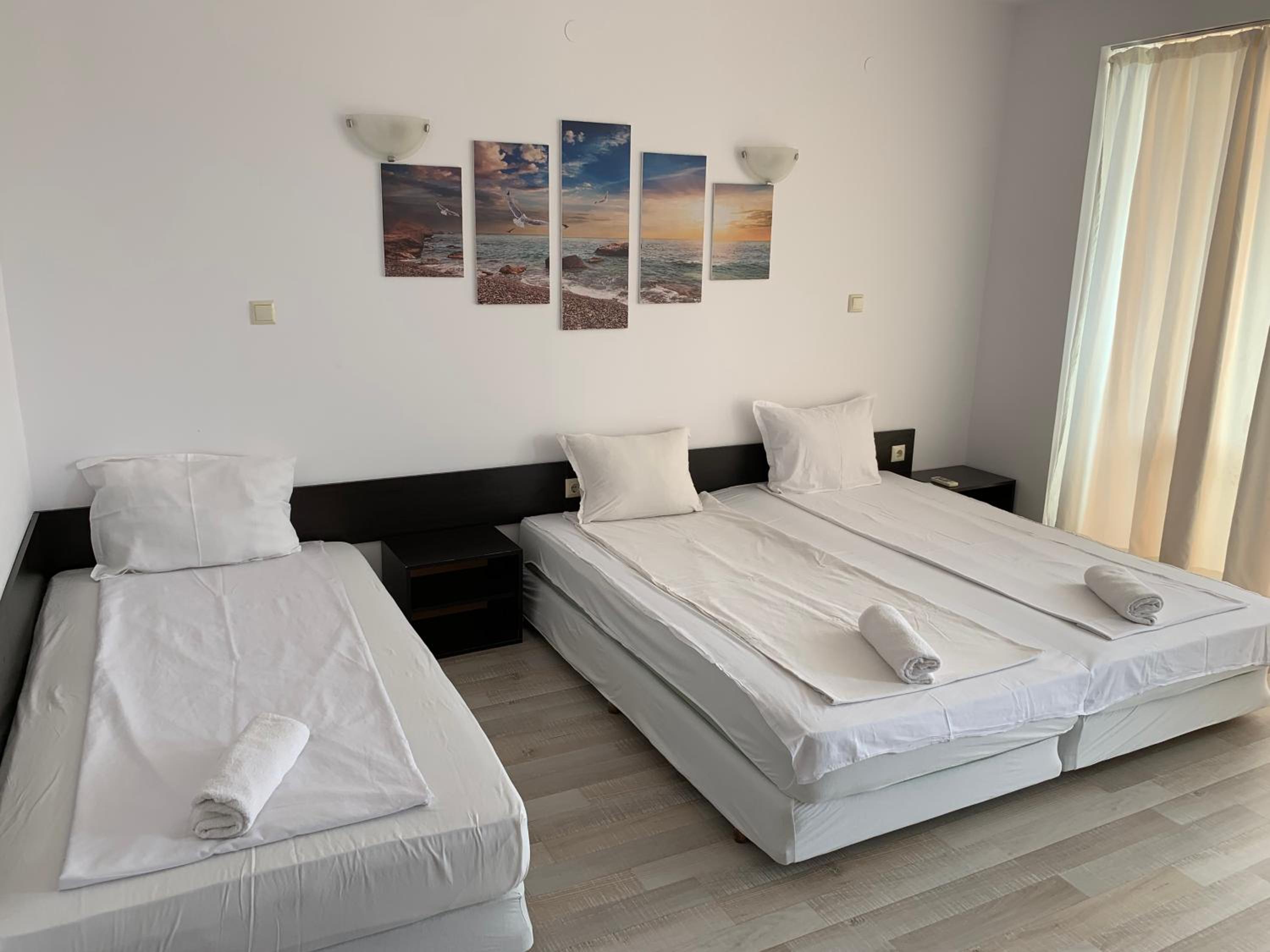 Triple Room with Balcony and Sea View