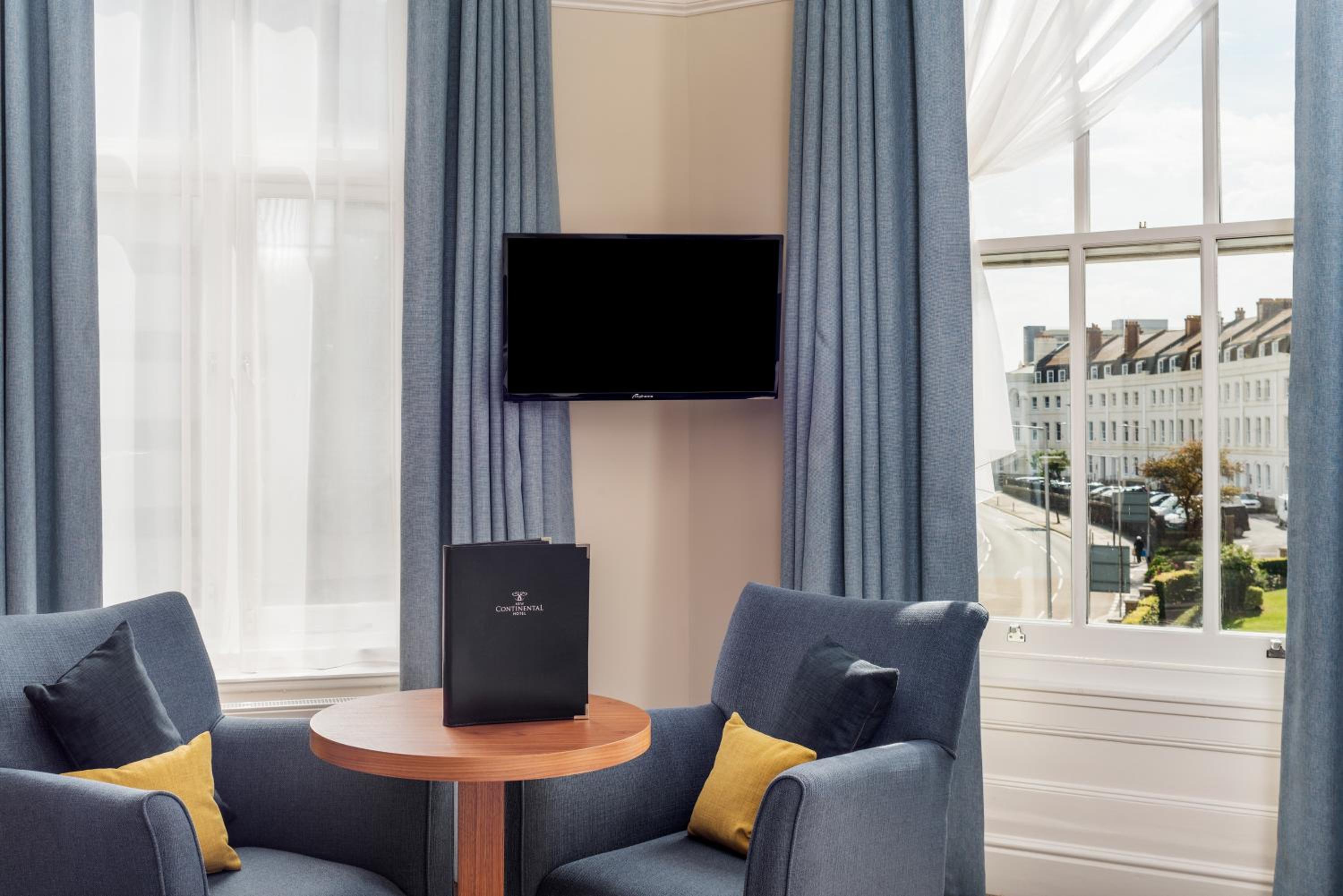 Superior Double or Twin Room, photo 7