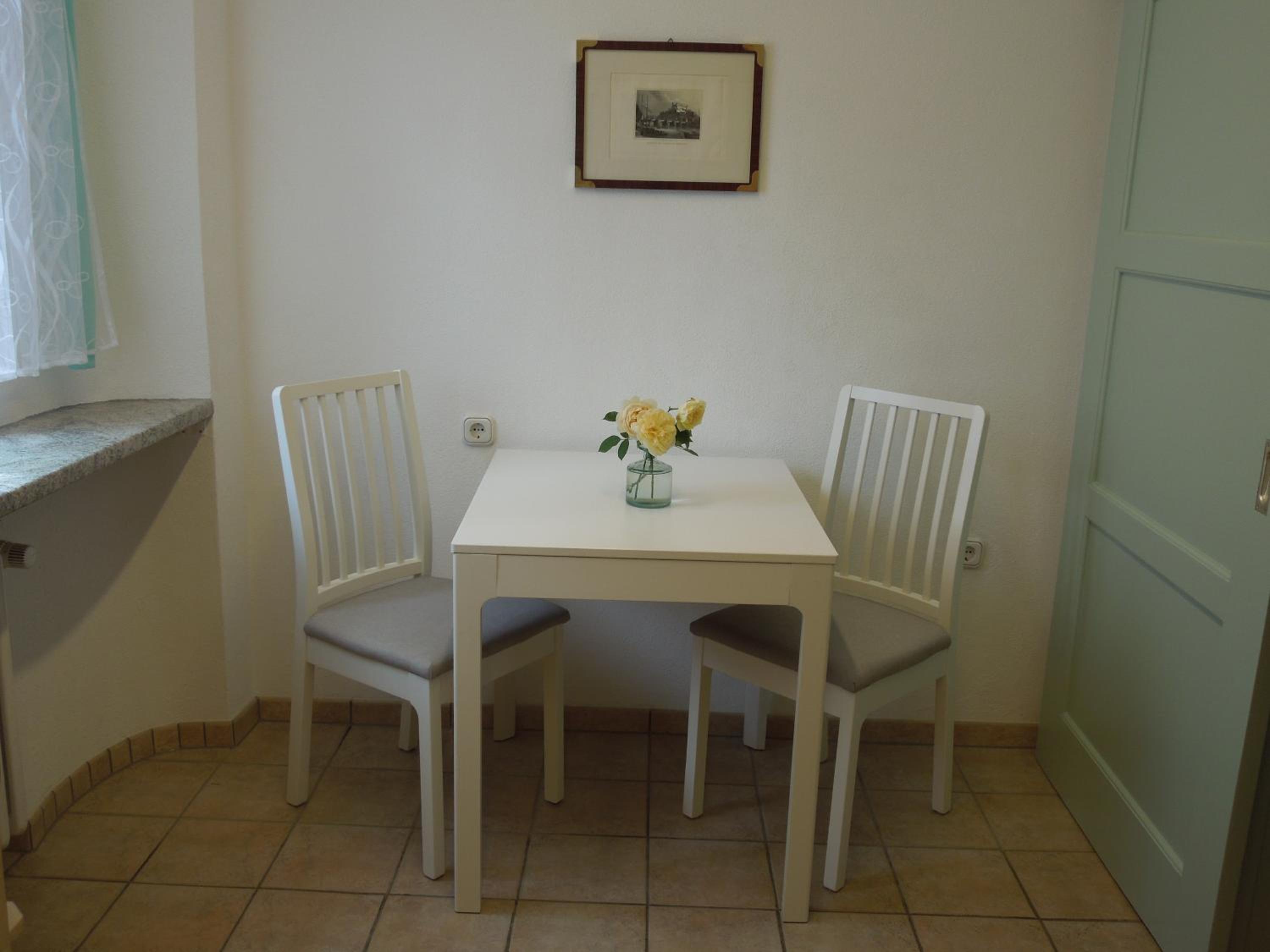 Apartment photo 2