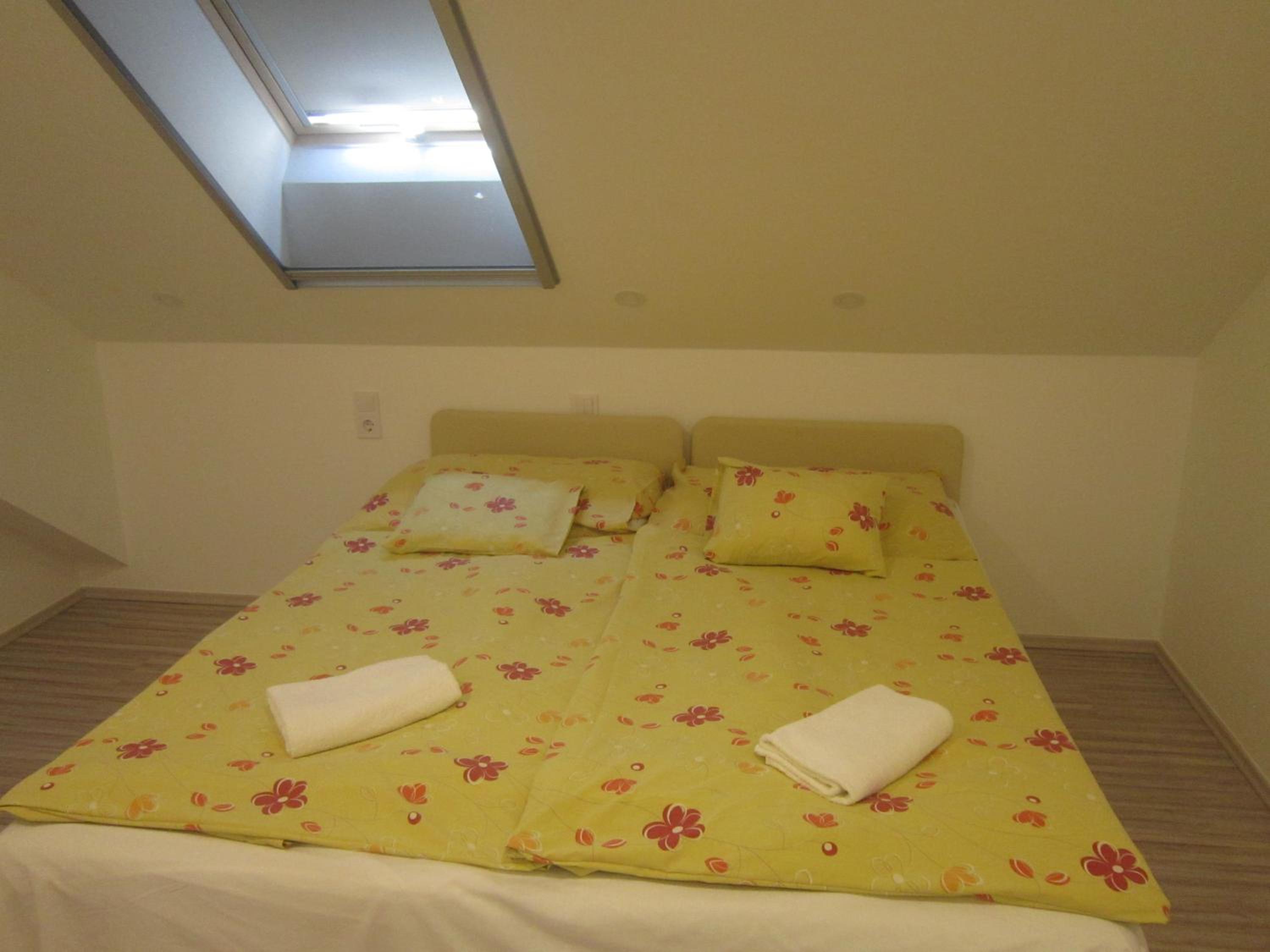 Family Room with Private Bathroom photo 3