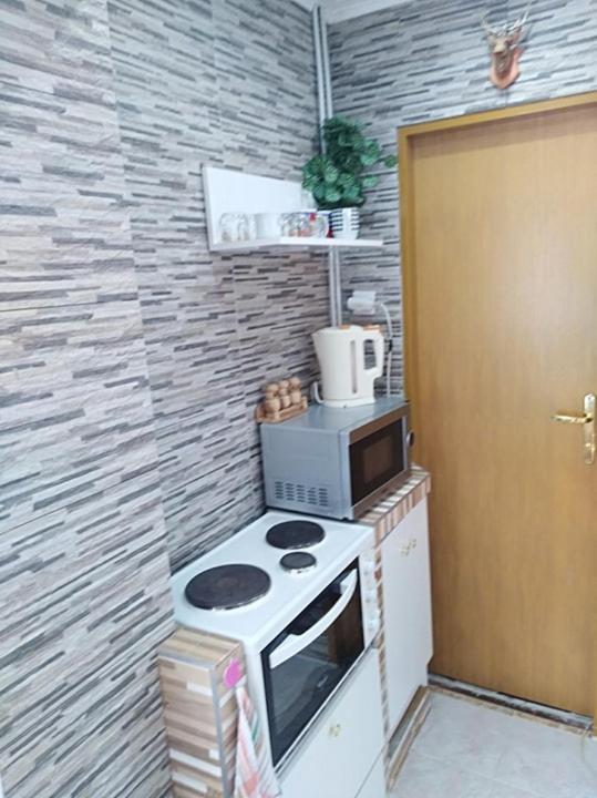 Budget Double Room - Photo 5