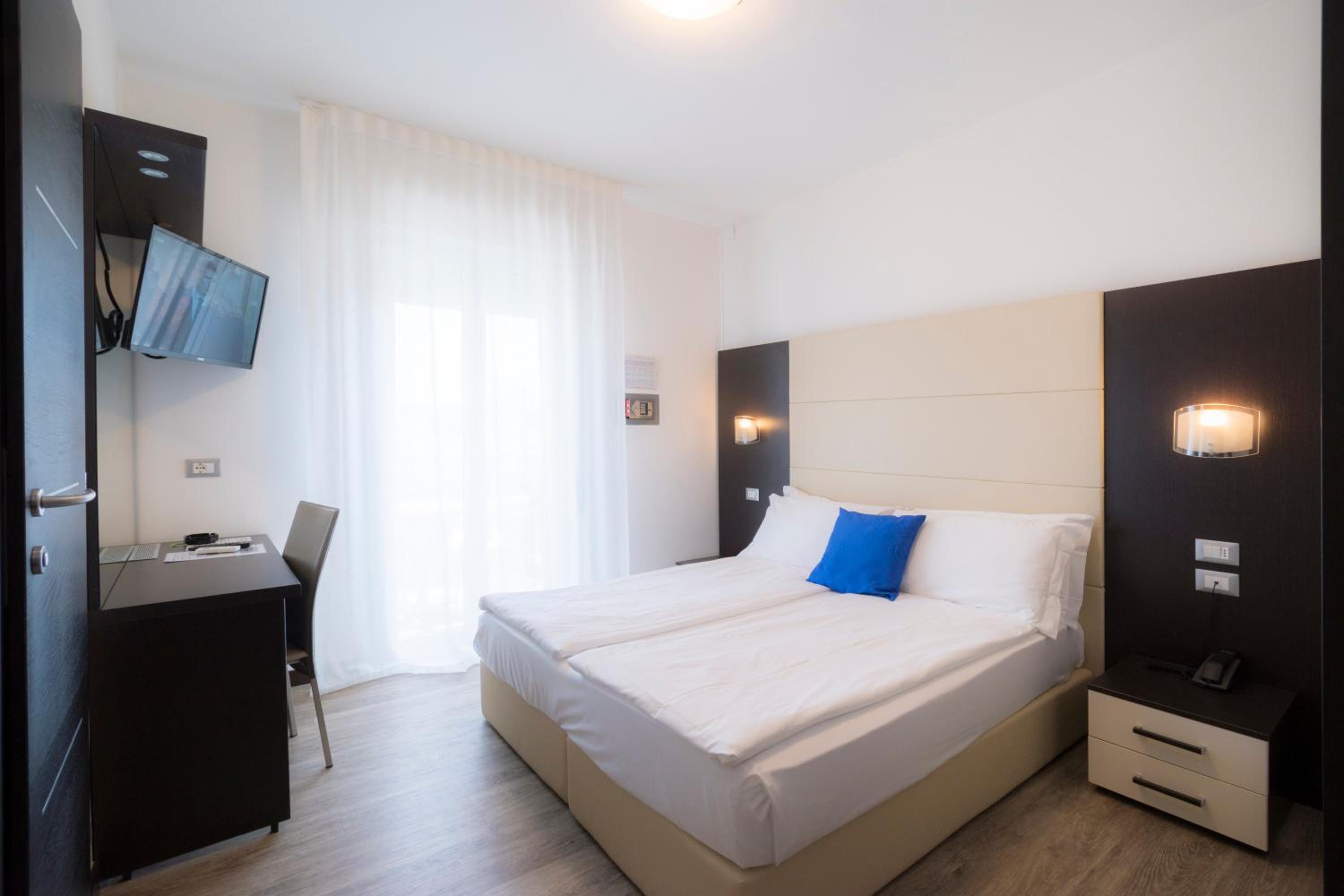 Quadruple Room with Balcony photo 1