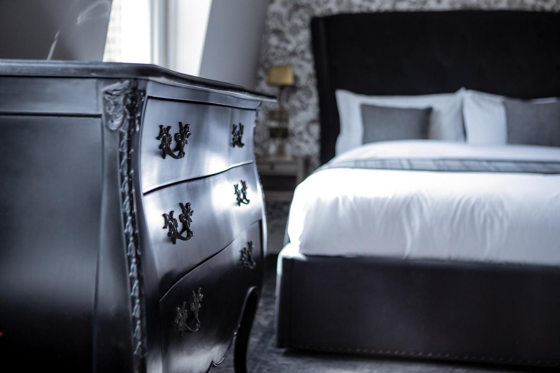 Deluxe Double Room with Bath photo 2