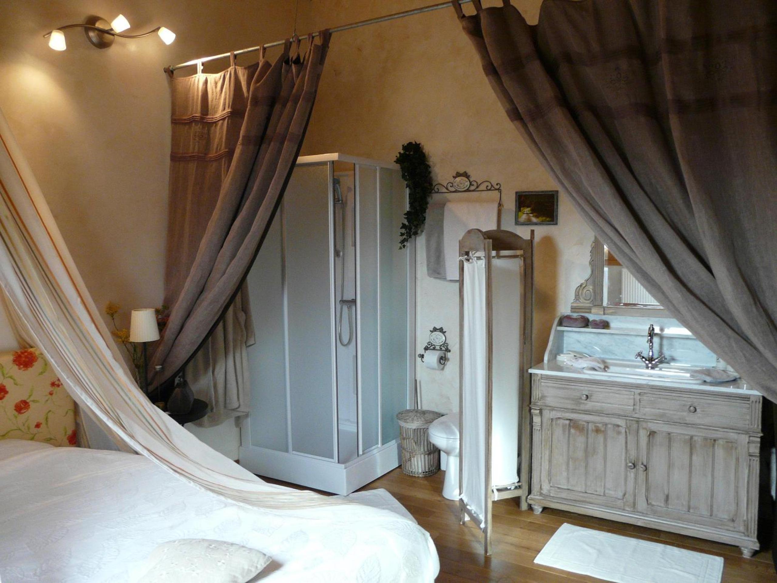 Small Double Room photo 2