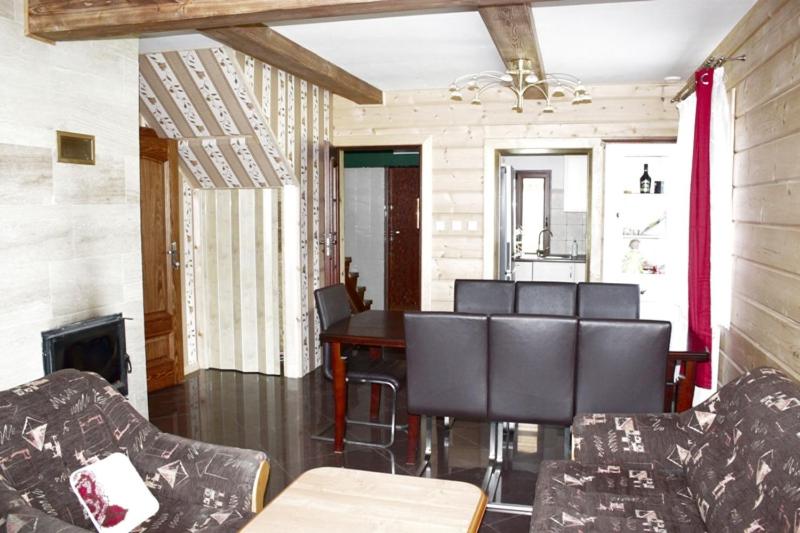 Four-Bedroom House - Photo 11