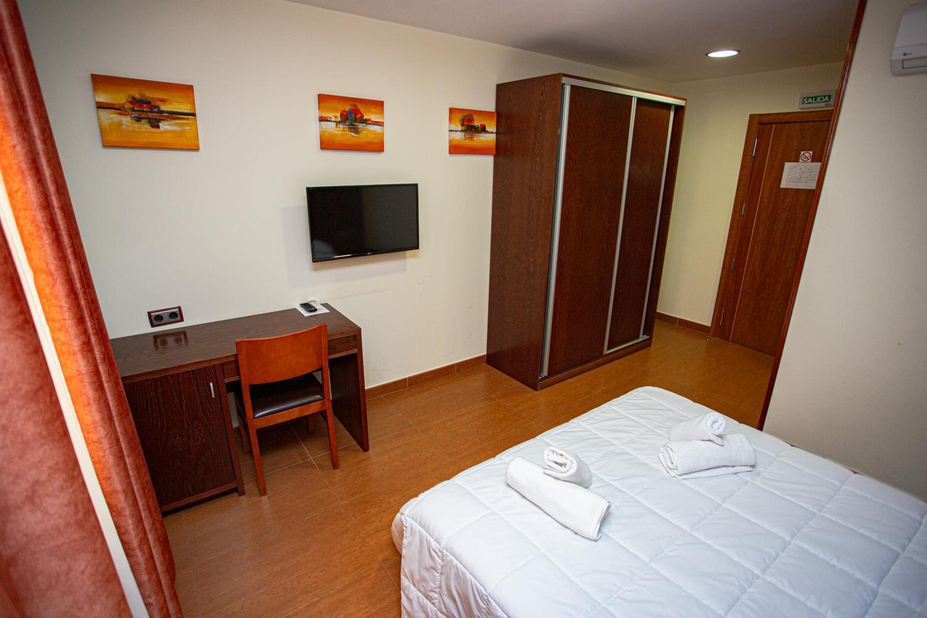 Queen Room - Photo 4