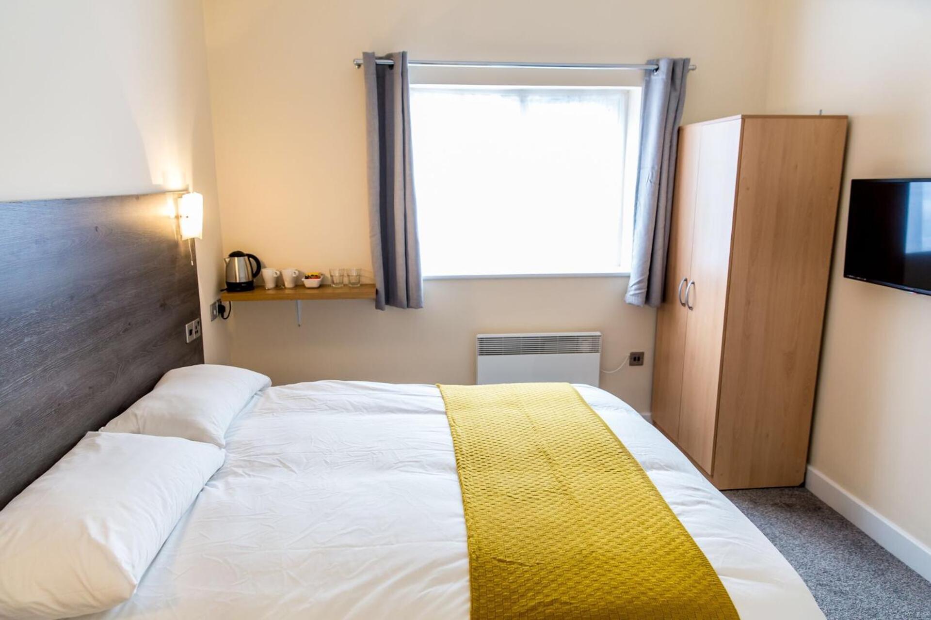Double Room - Photo 9