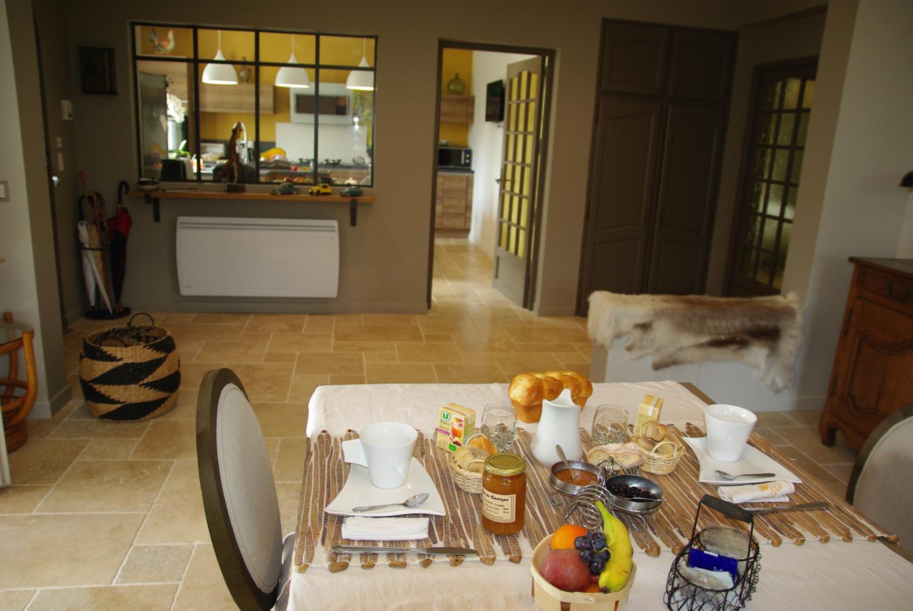 Double Room with Private Bathroom photo 3