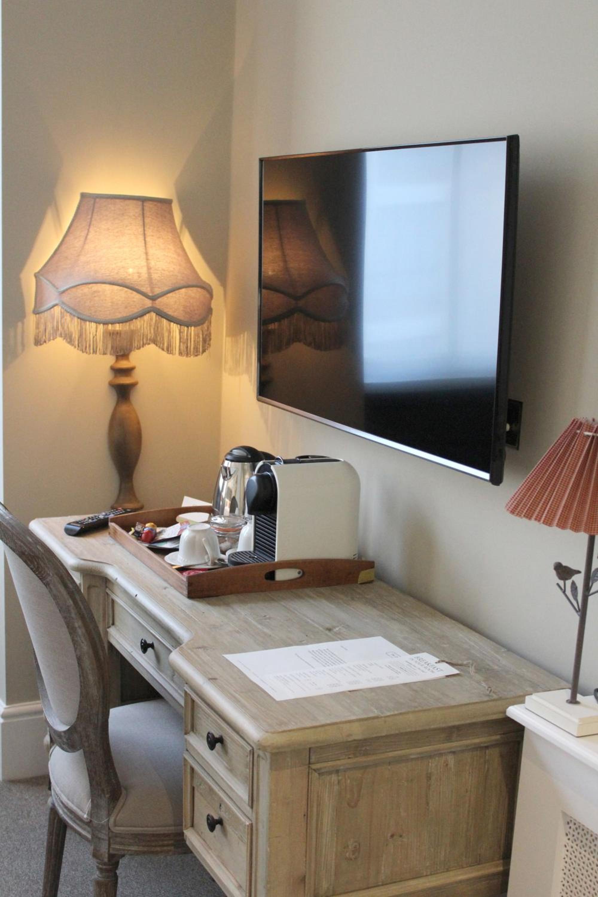 Deluxe Double Room with Shower photo 2