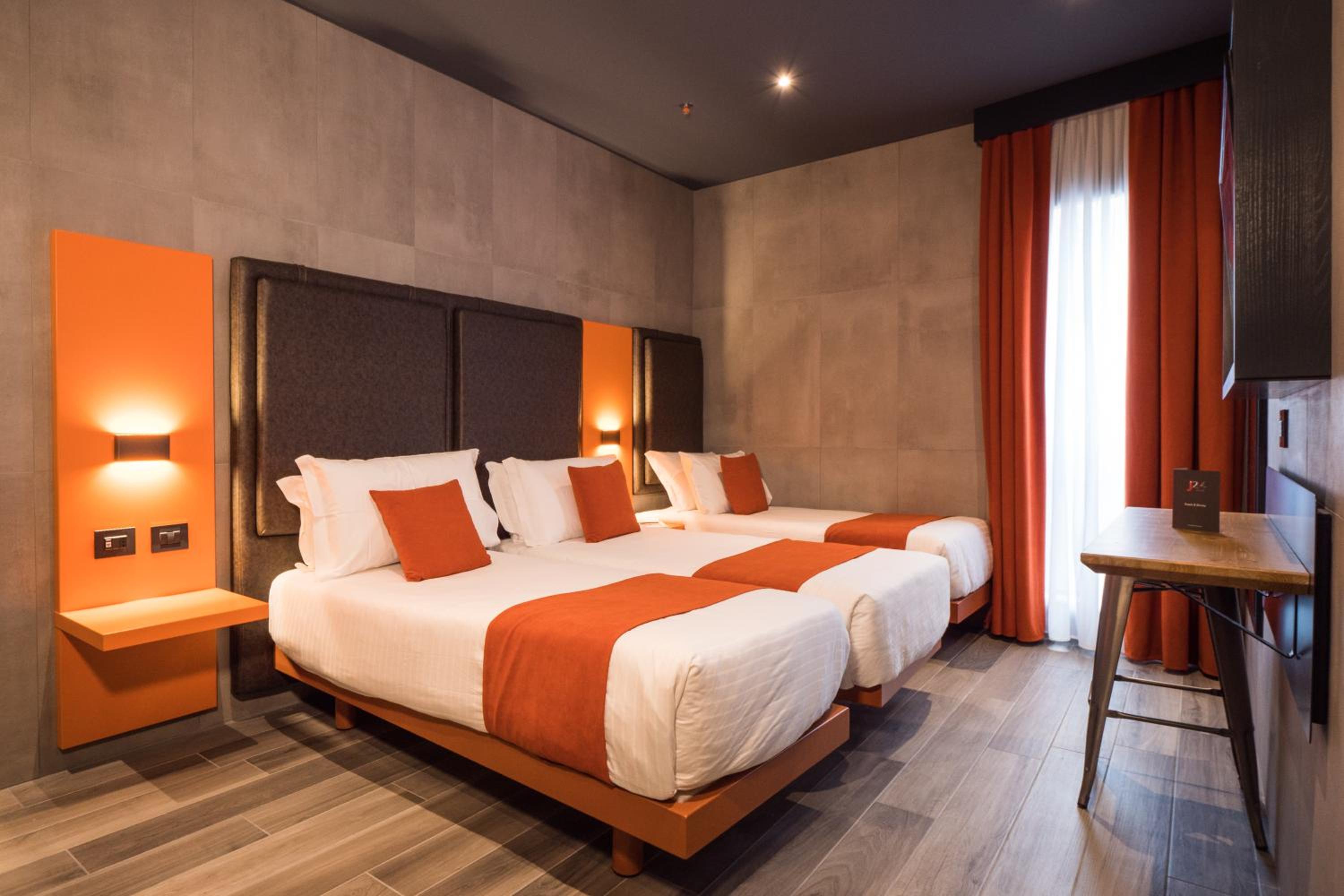 Standard Triple Room - Photo 7