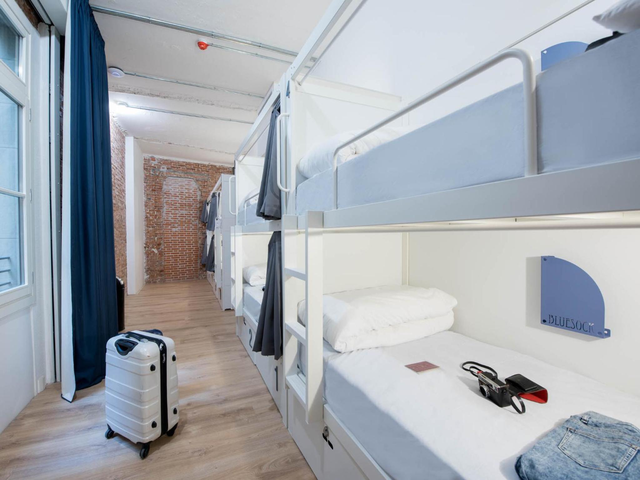 Bed in 10-Bed Mixed Dormitory Room thumbnail 6