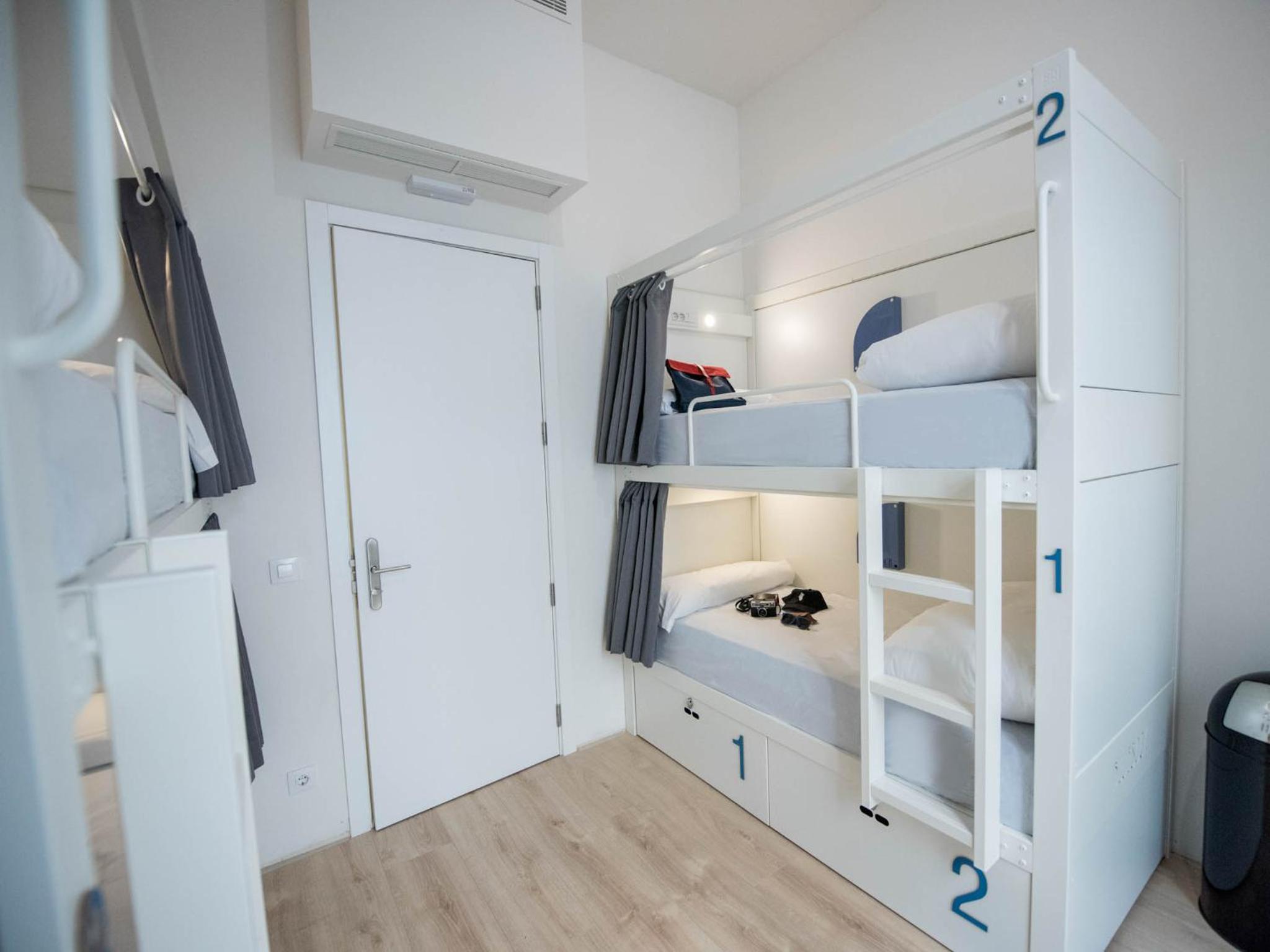 Bed in 4-Bed Mixed Dormitory Room