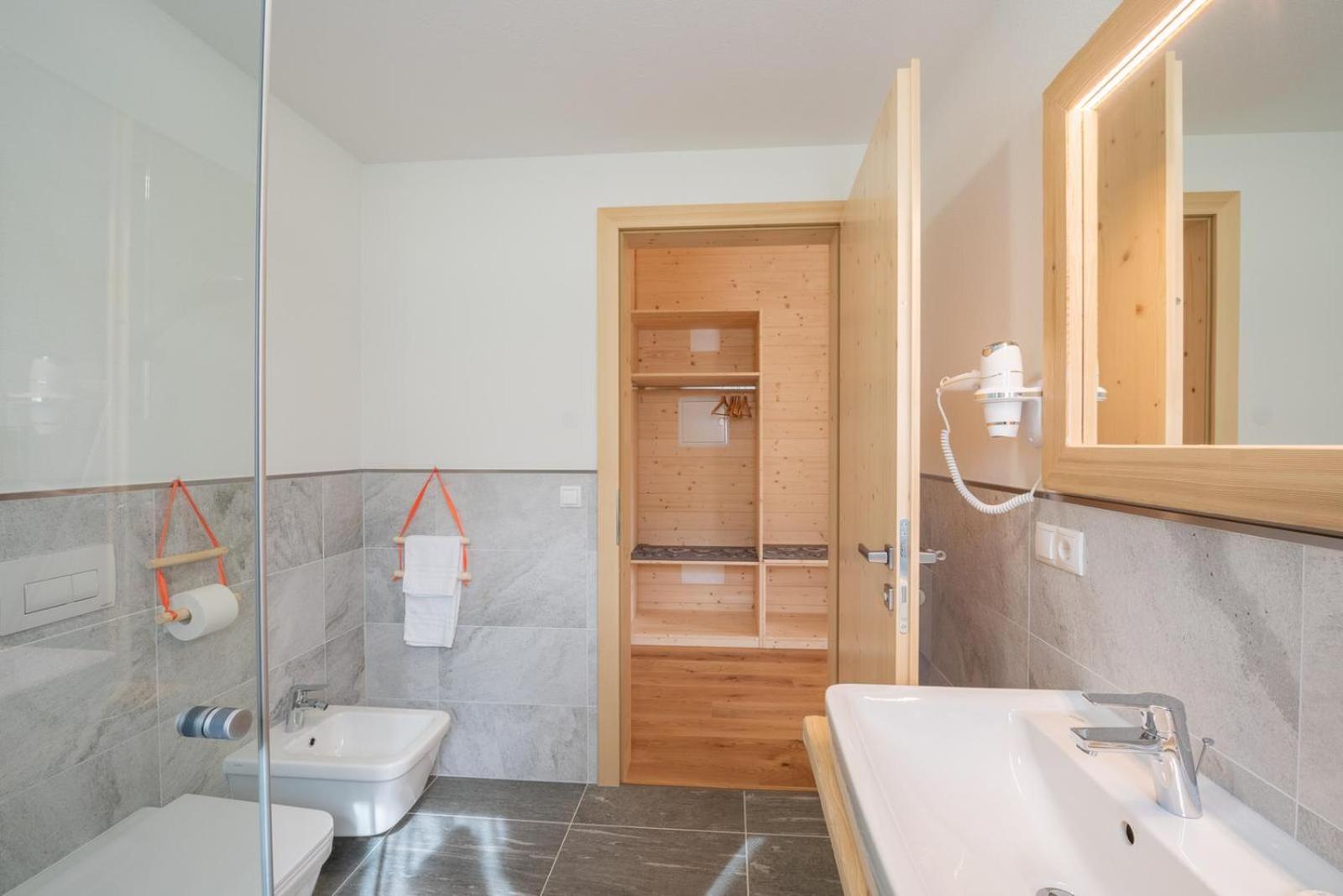 Double Room with Balcony photo 3
