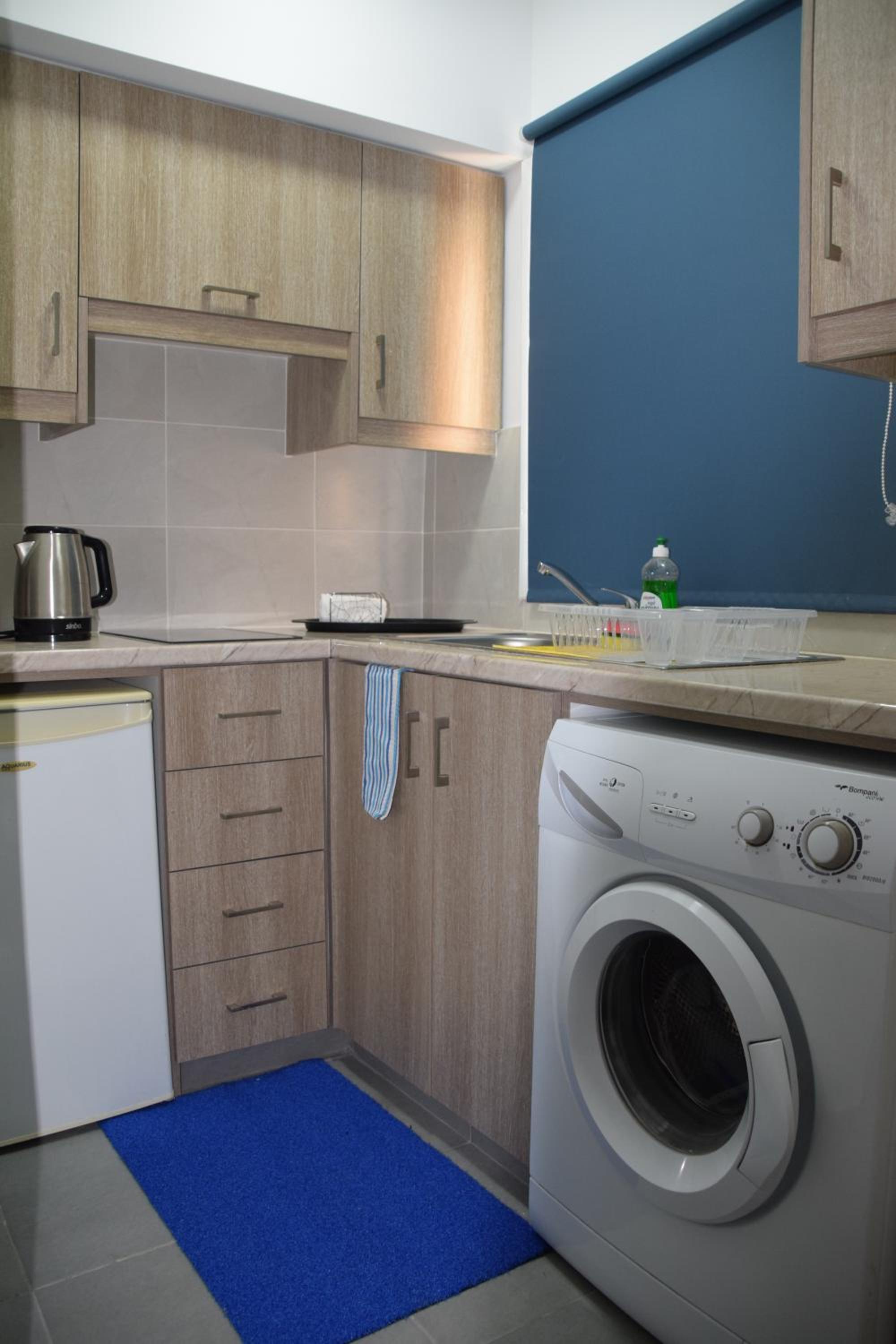 Studio Apartment - Photo 11