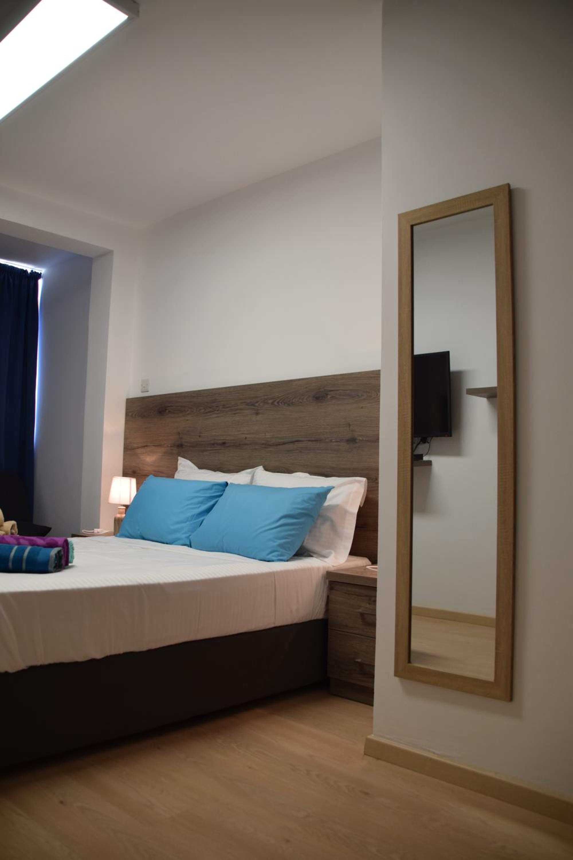 Studio Apartment - Photo 6