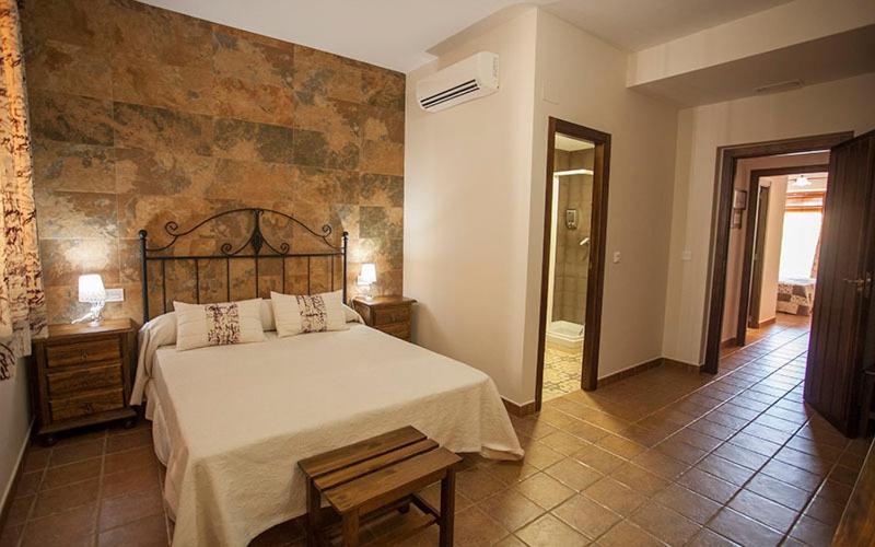 Double or Twin Room - Photo 21