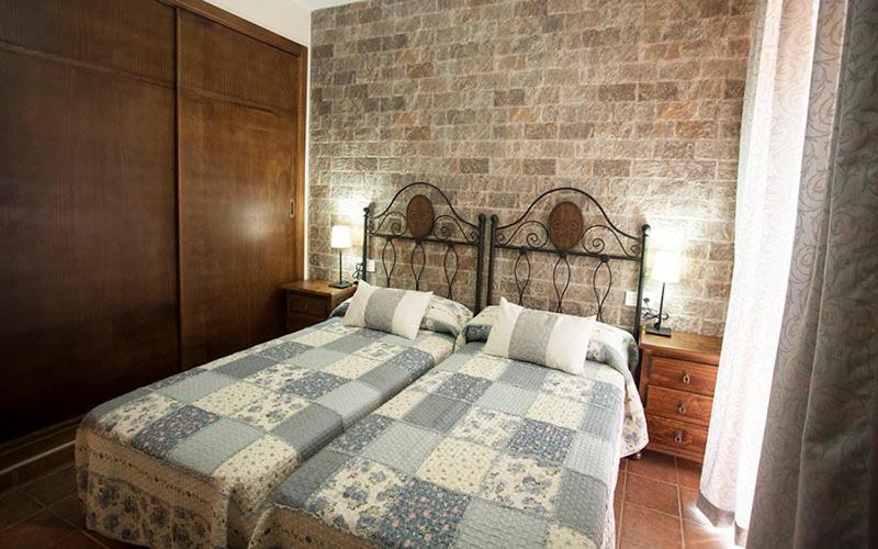 Double or Twin Room - Photo 3