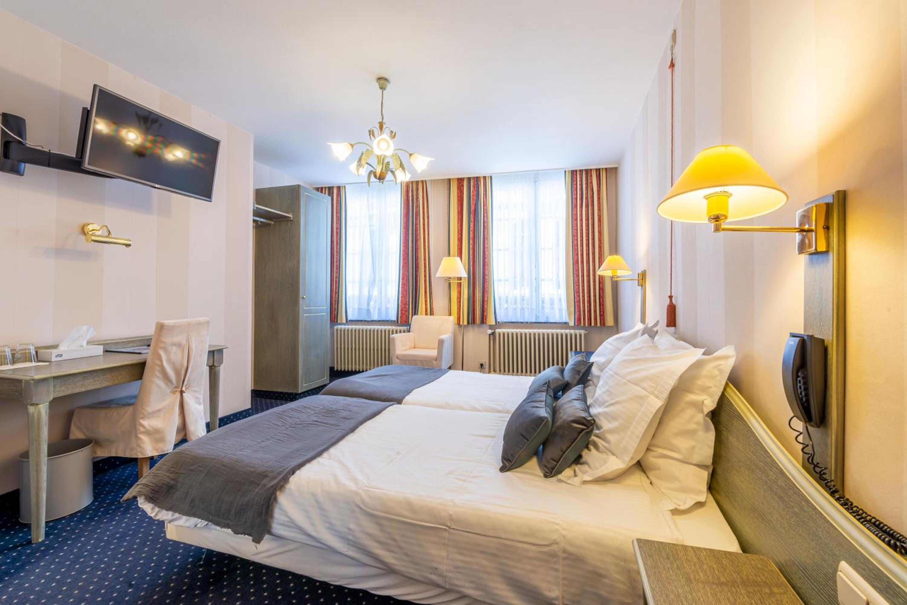 Double or Twin Room - Photo 1