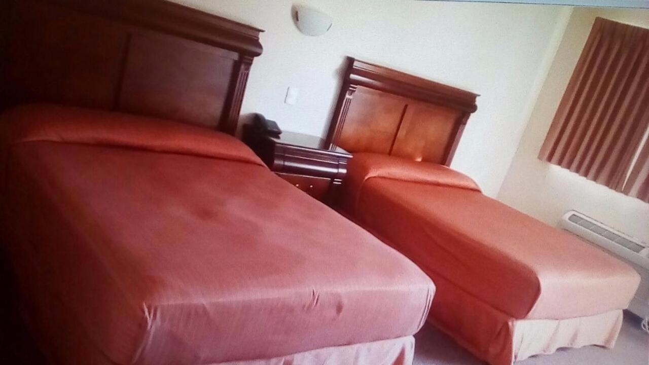 Double Room with Two Double Beds - Photo 4