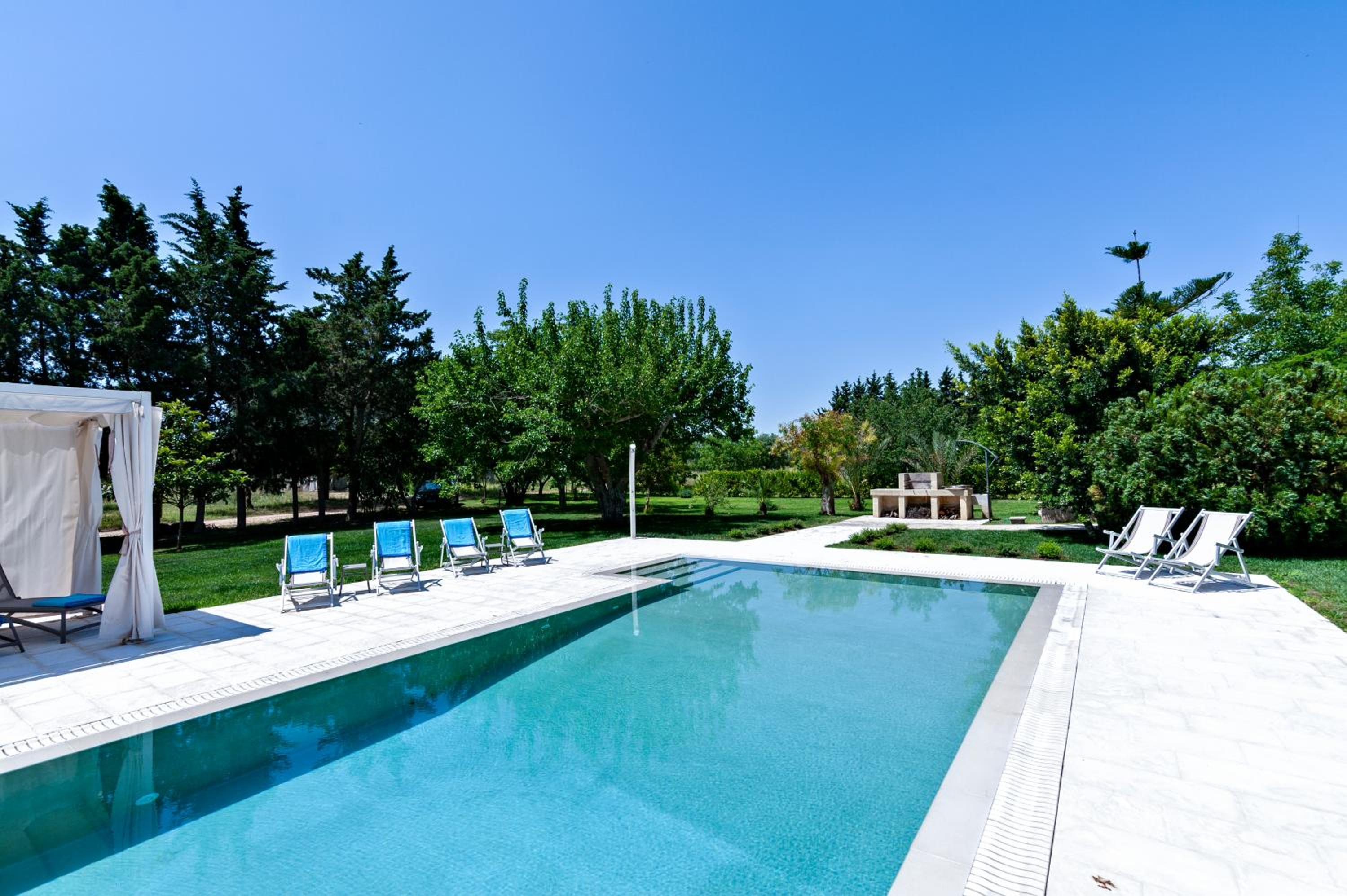 Superior Double or Twin Room with Garden View - Photo 14