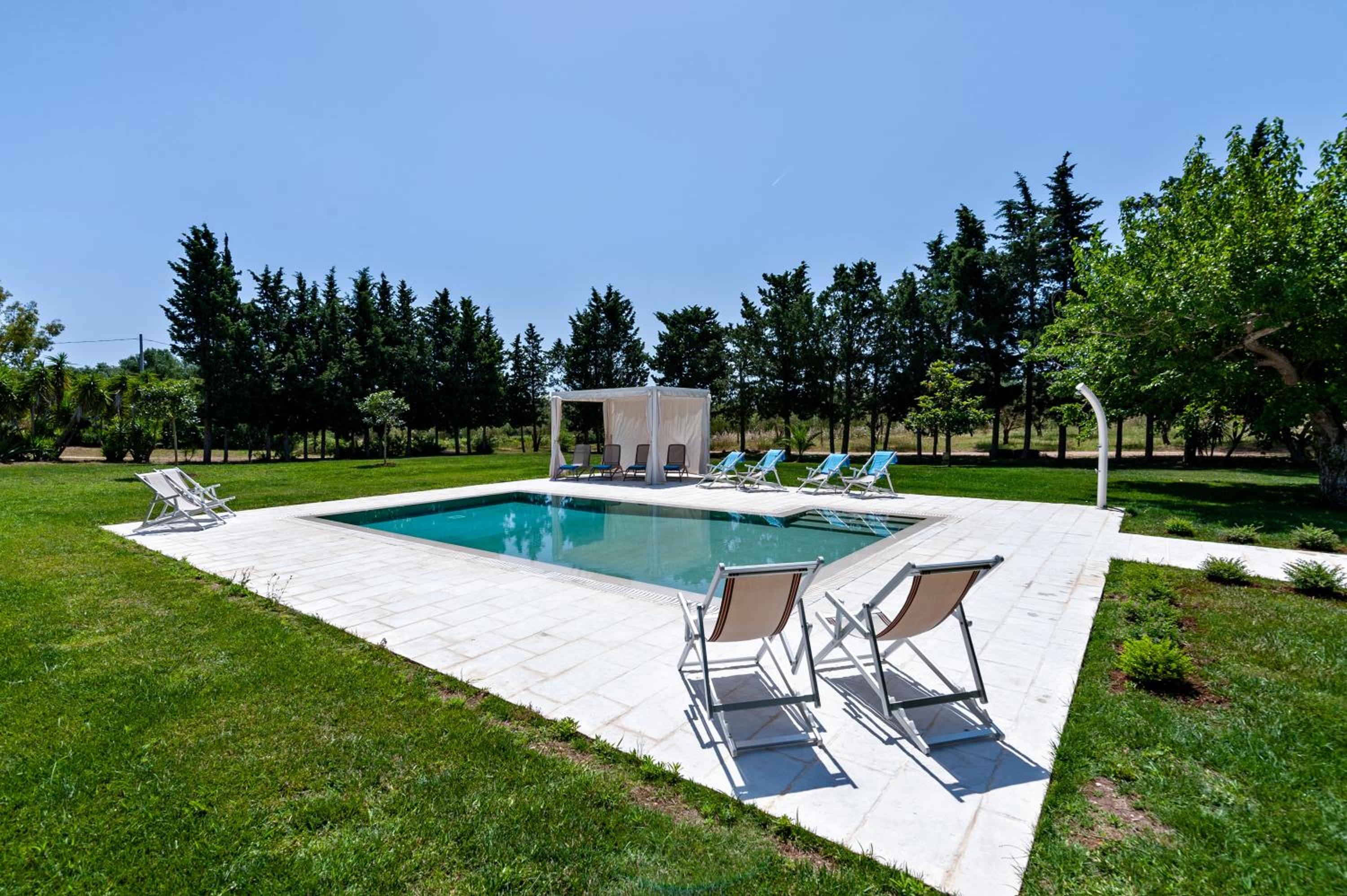 Superior Double or Twin Room with Garden View - Photo 11