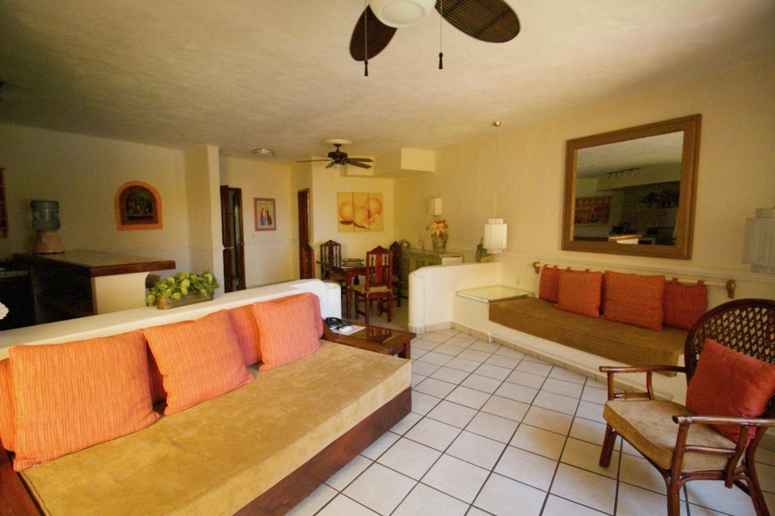 One-Bedroom Apartment - Photo 11