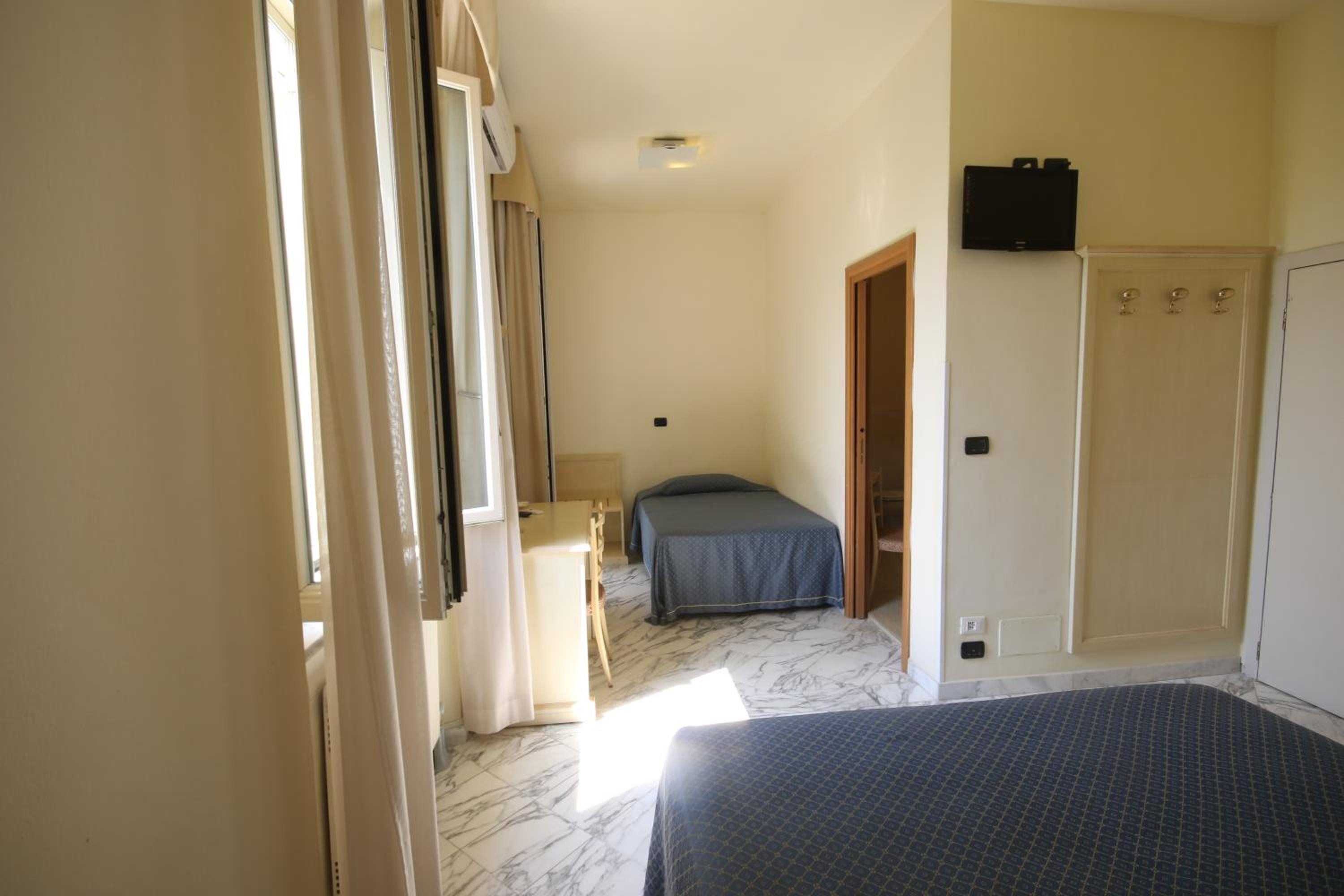 Triple Room photo 1
