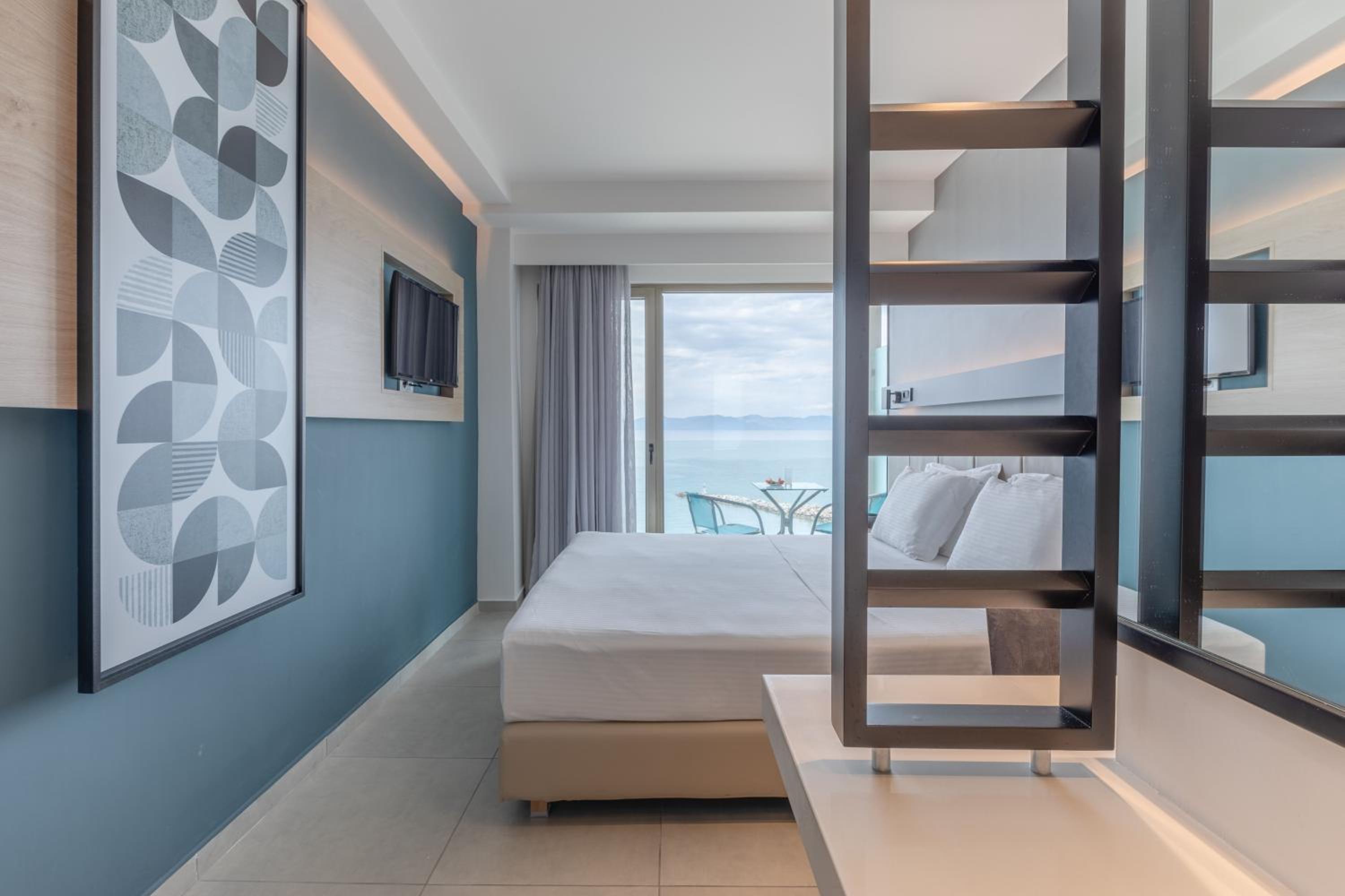 Twin Room - Photo 15