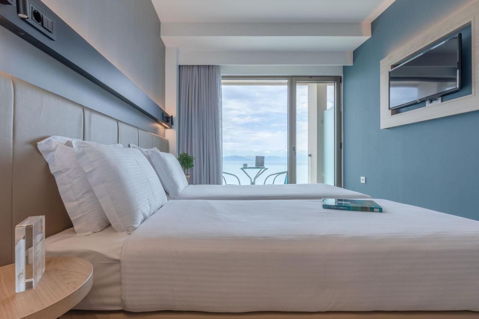 Twin Room - Photo 13