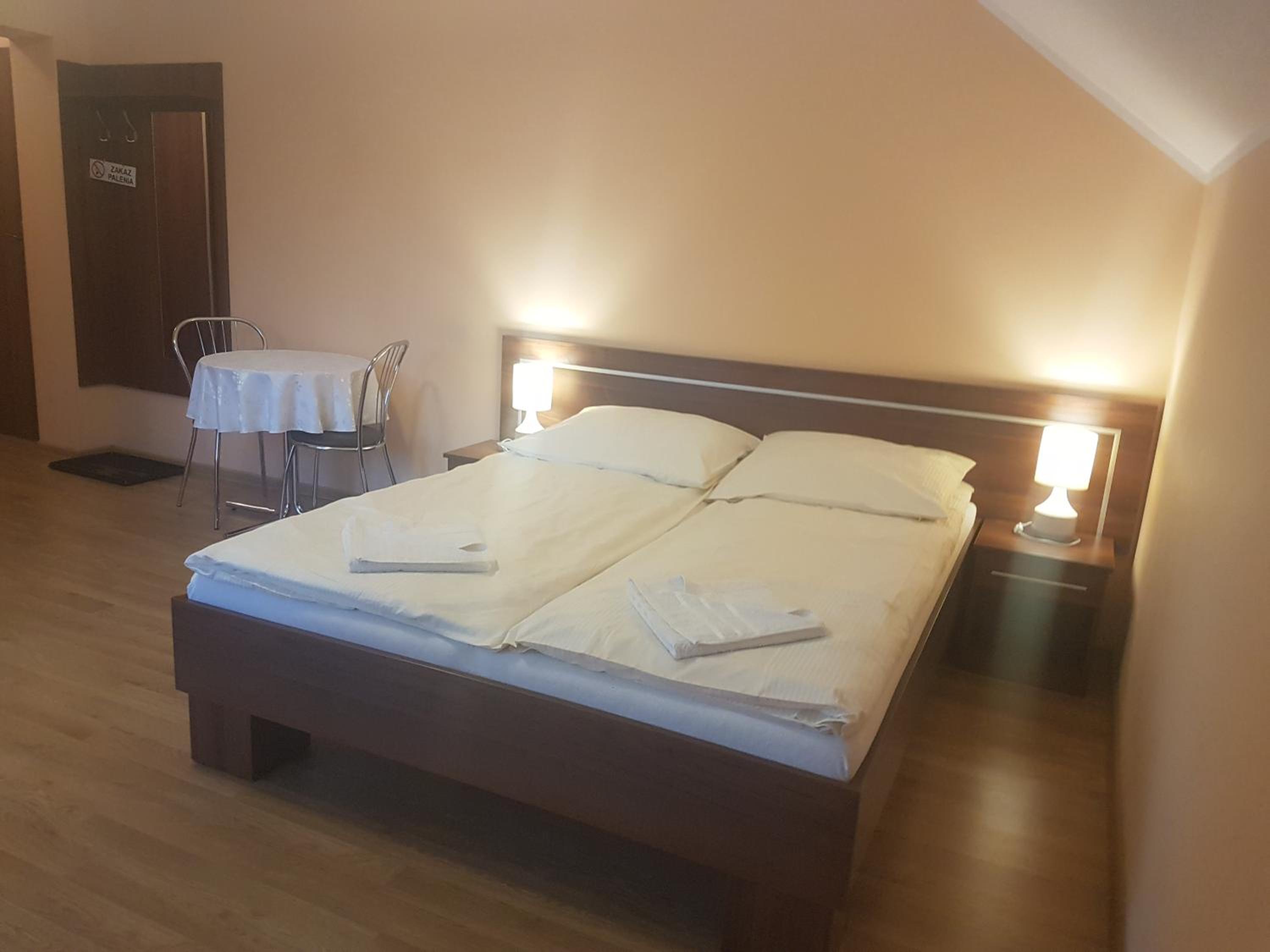 Double Room with Private Bathroom photo 3