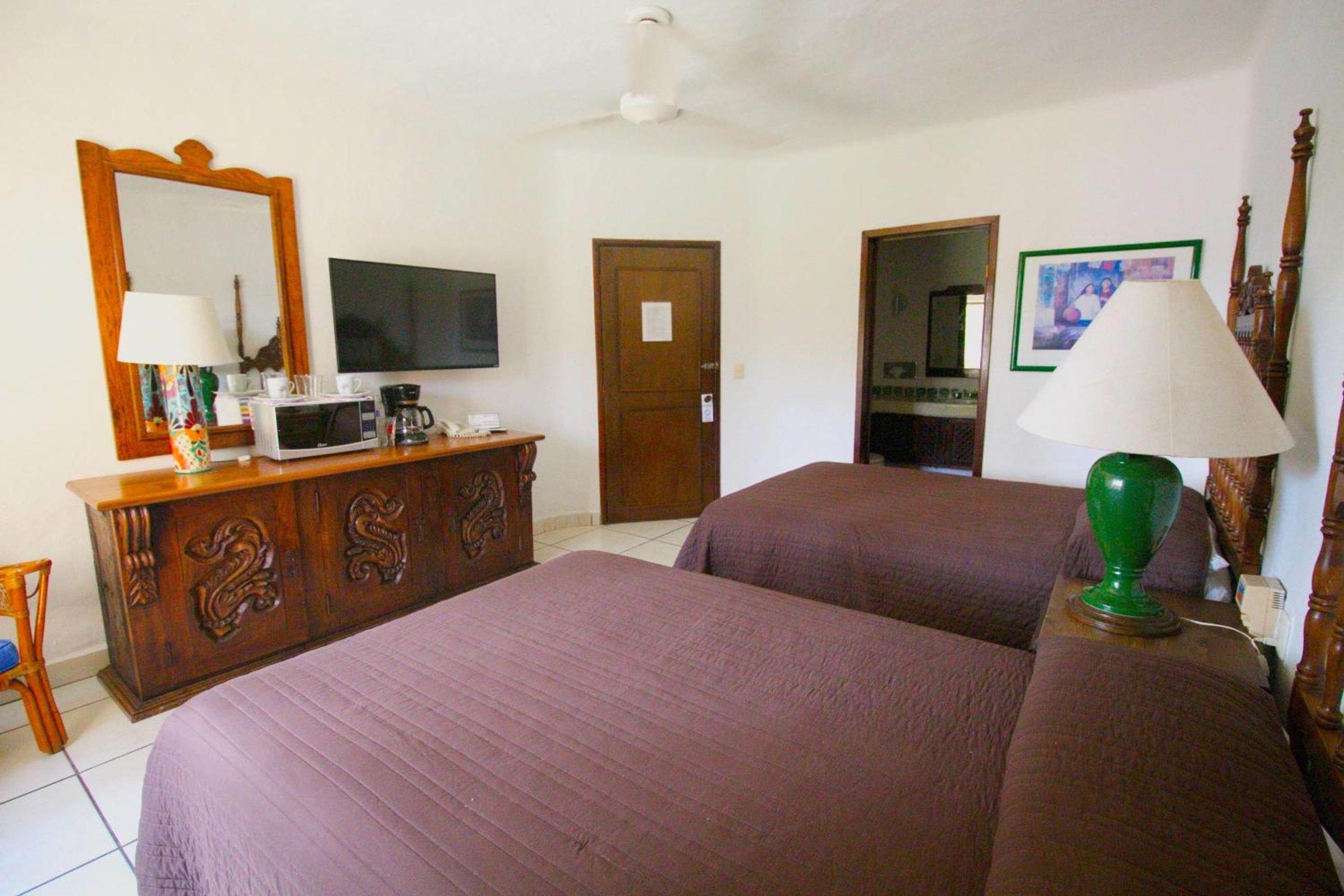 Economy Twin Room photo 1