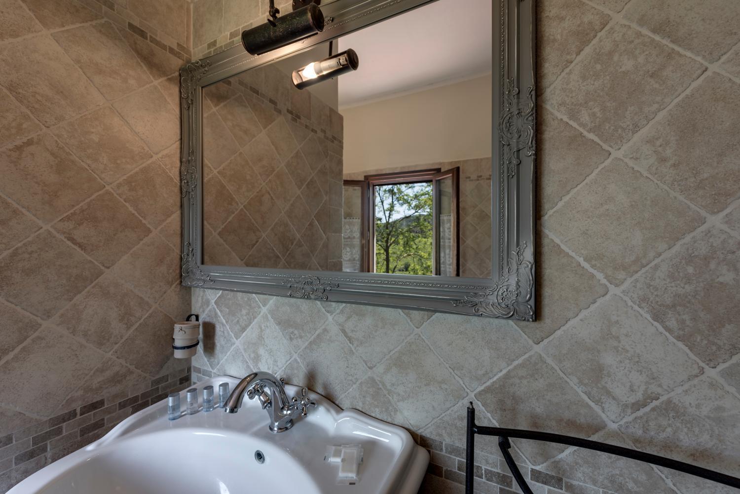 Junior Suite with Garden View - Photo 6