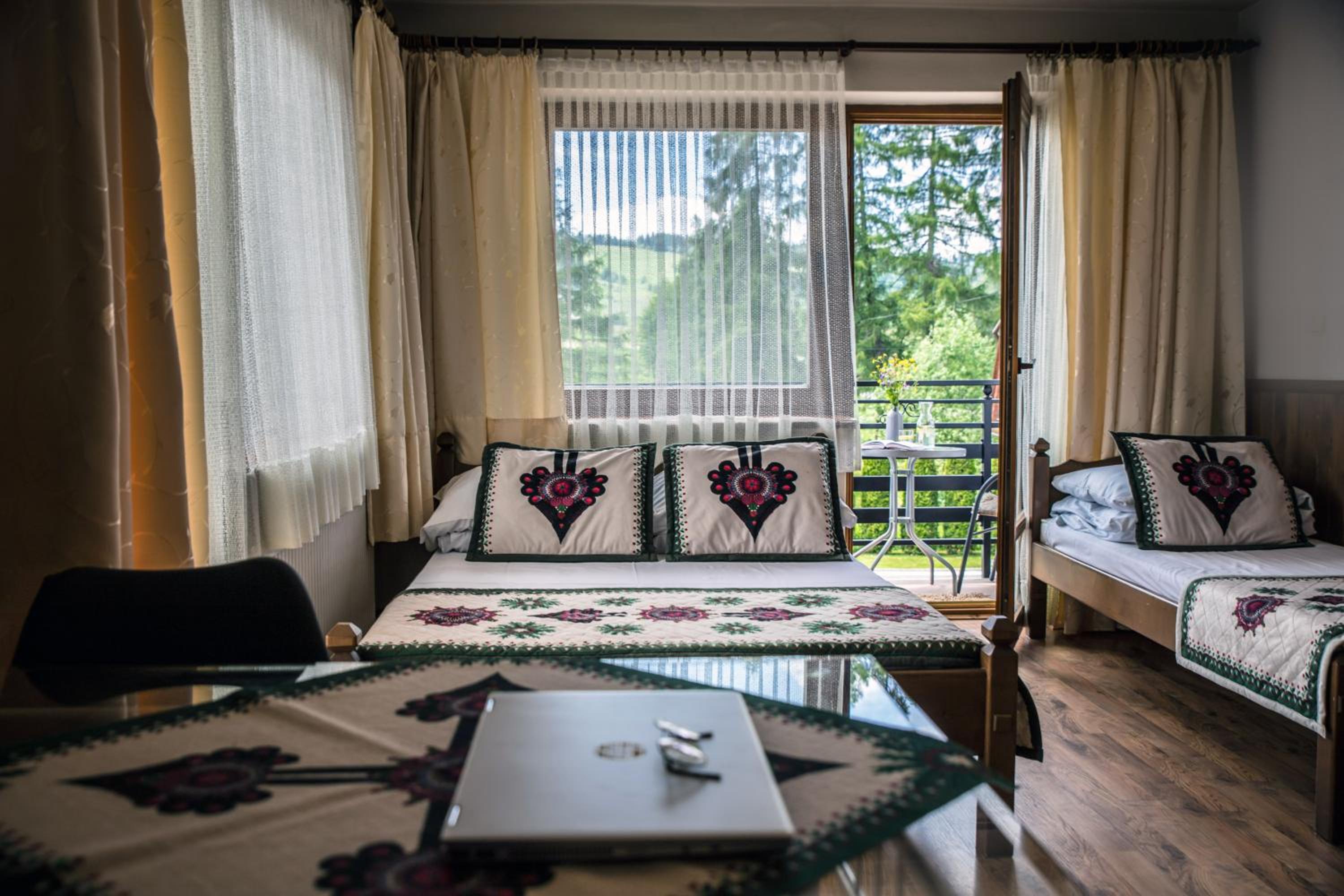 Quadruple Room with Balcony photo 3