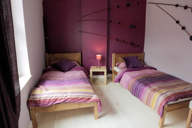 Standard Twin Room with Shared Bathroom photo 3