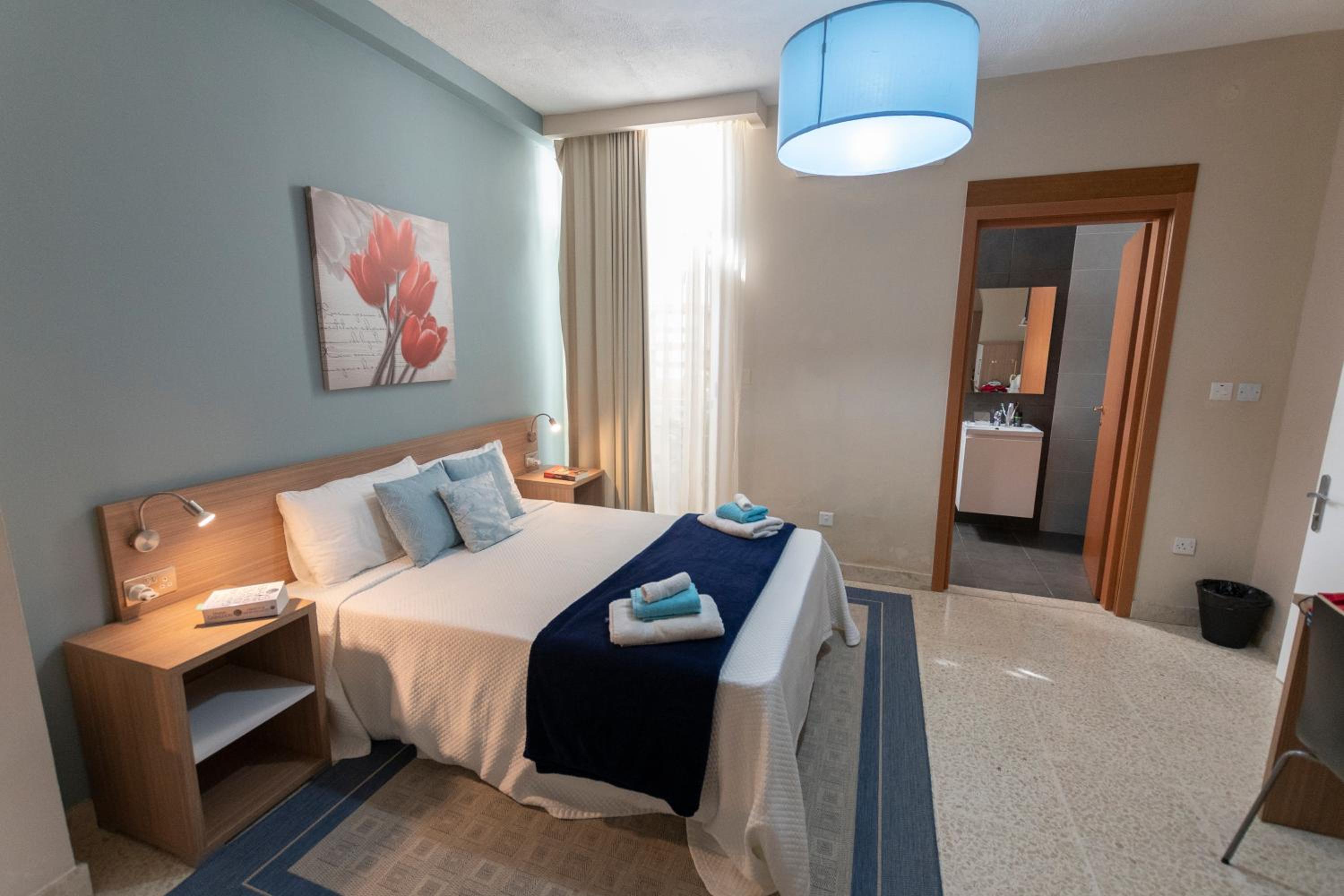 Standard Triple Room photo 3