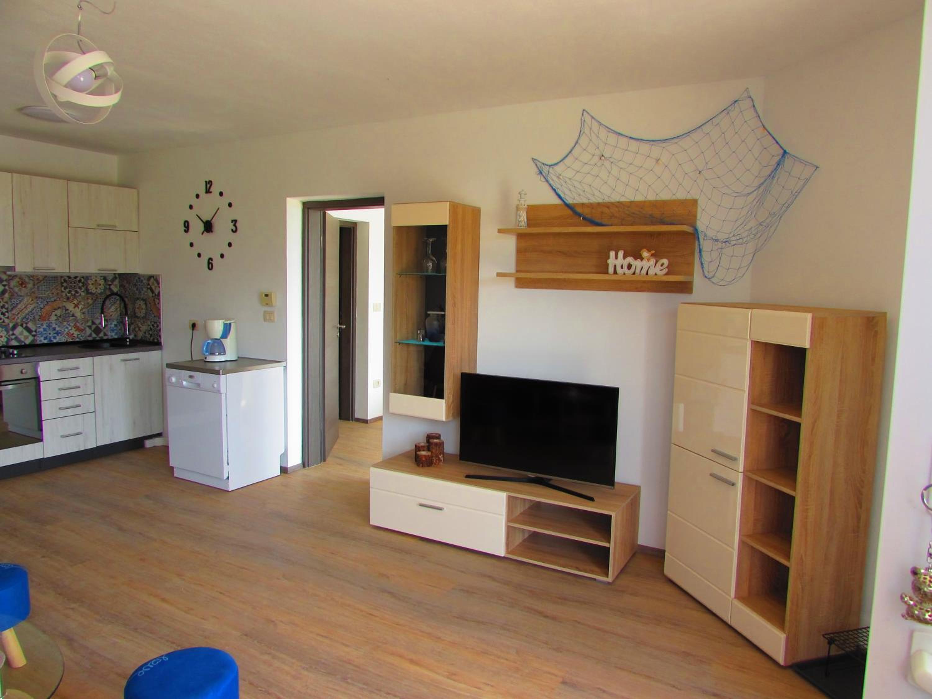 Apartment with Terrace photo 2