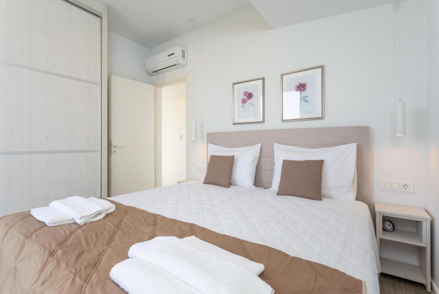 Apartment with Sea View photo 2