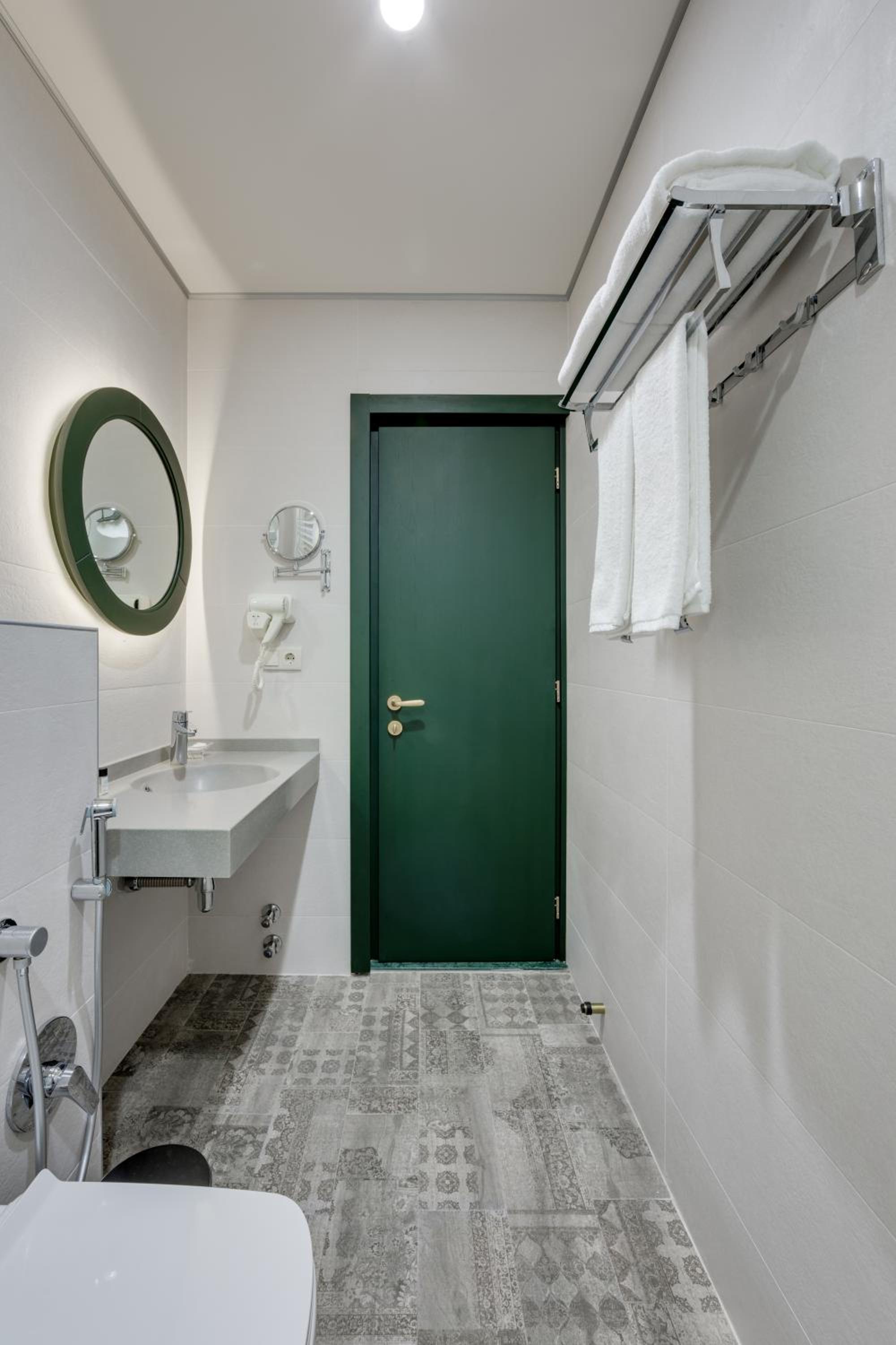 Superior Double or Twin Room - Photo 8