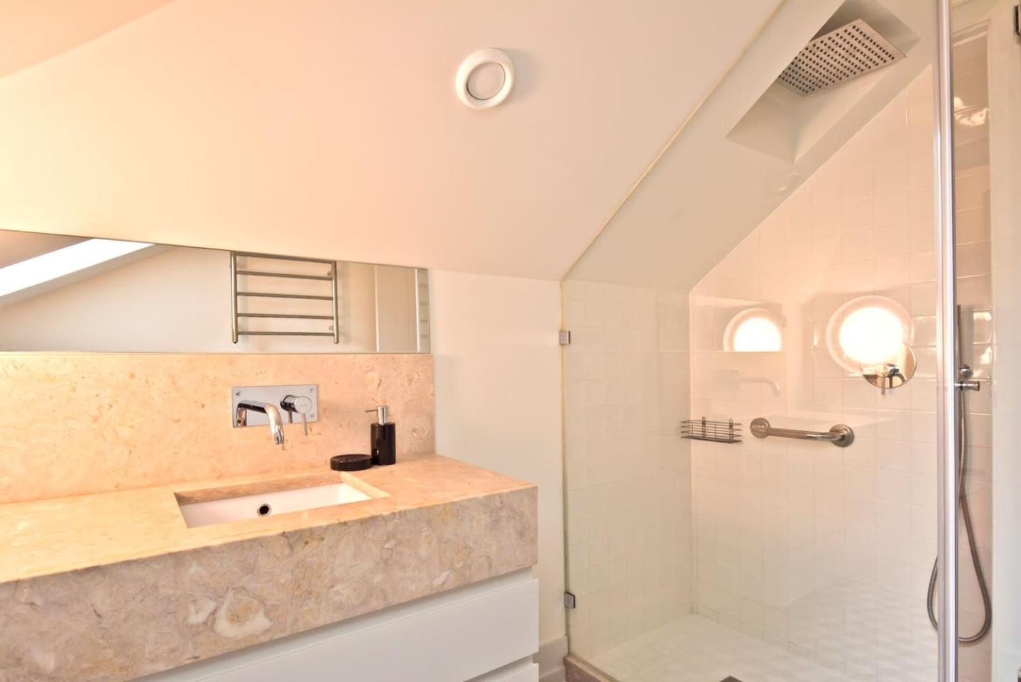Apartment - Photo 12