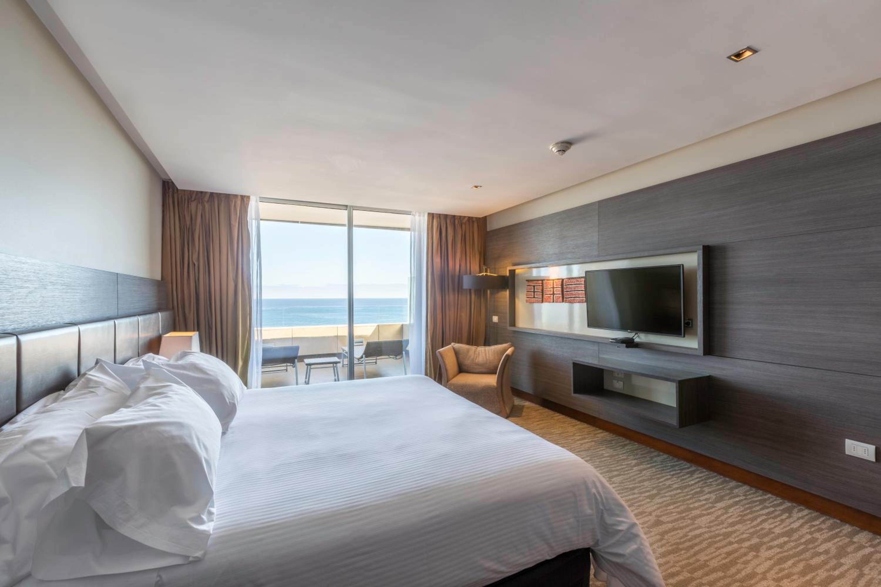 Presidential King Suite - Non-Smoking photo 1