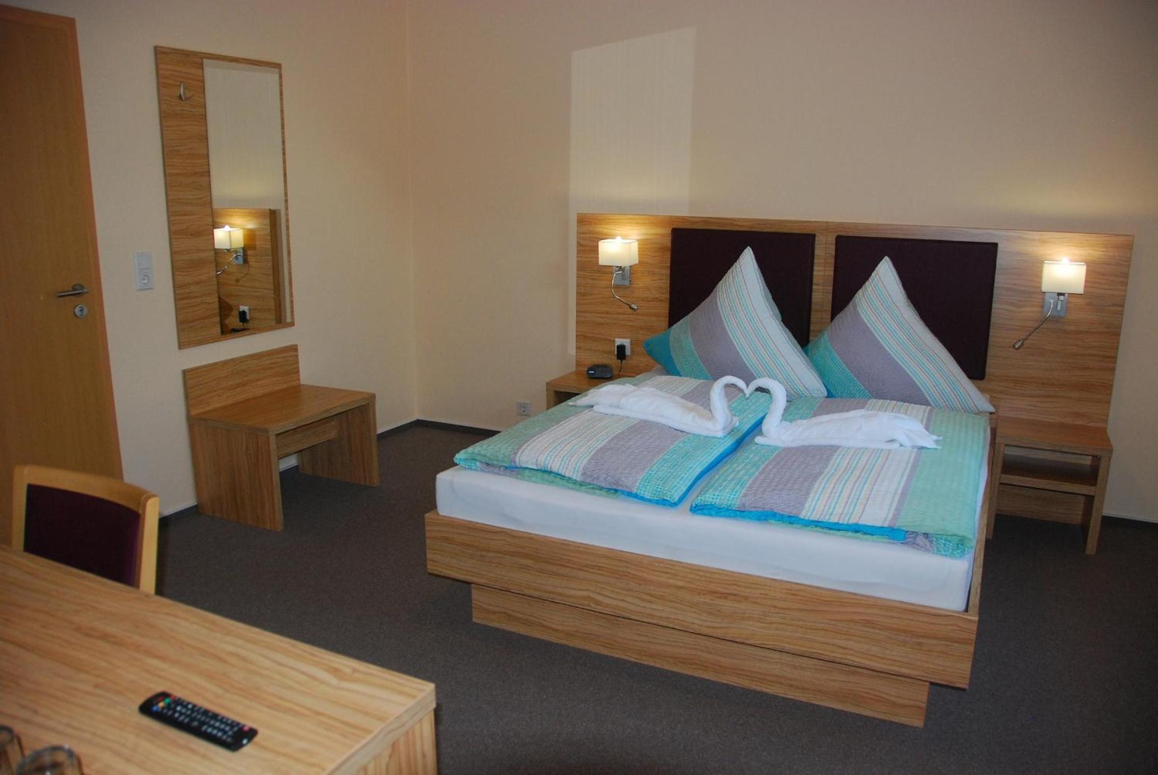 Double Room - Photo 24