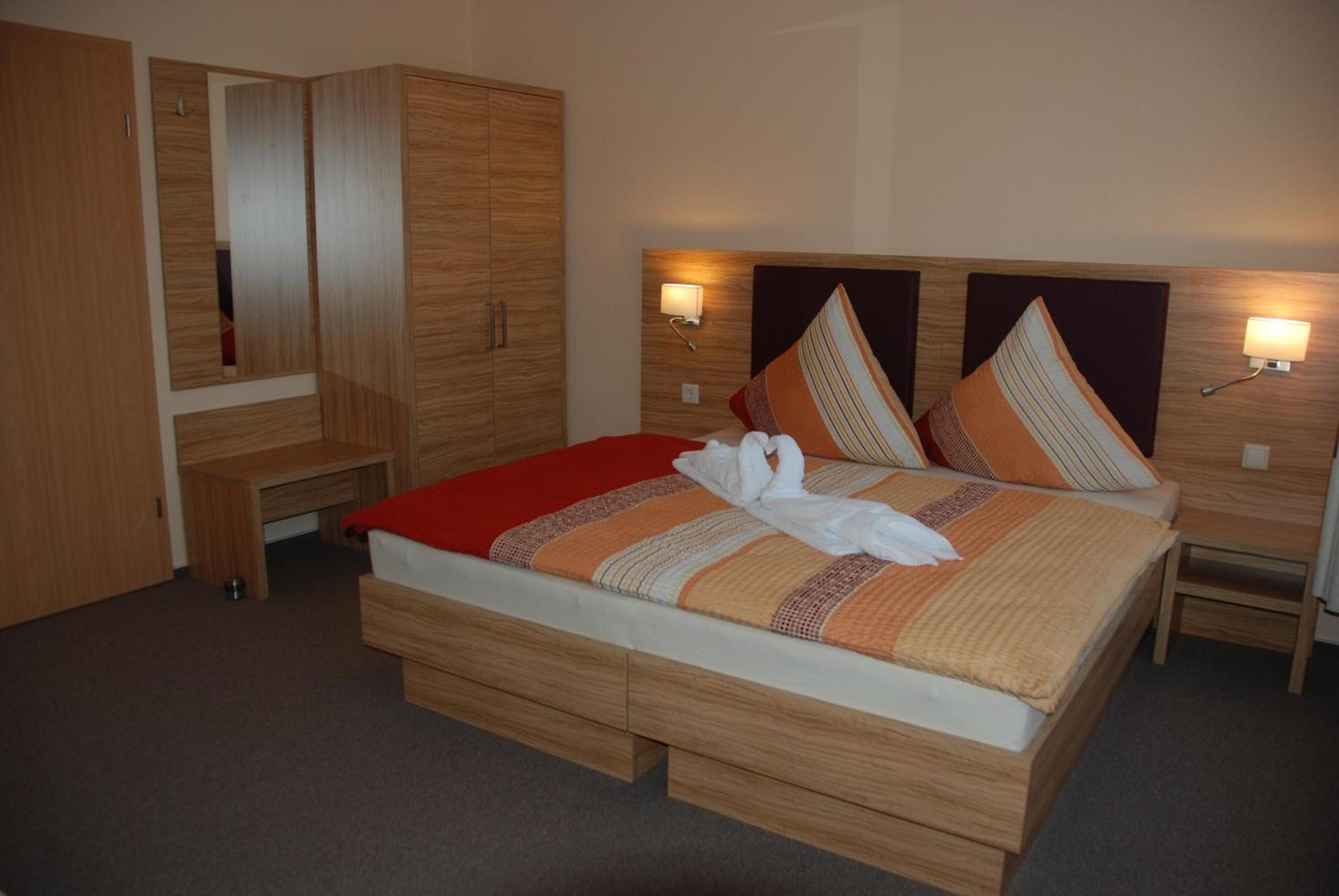 Double Room - Photo 23