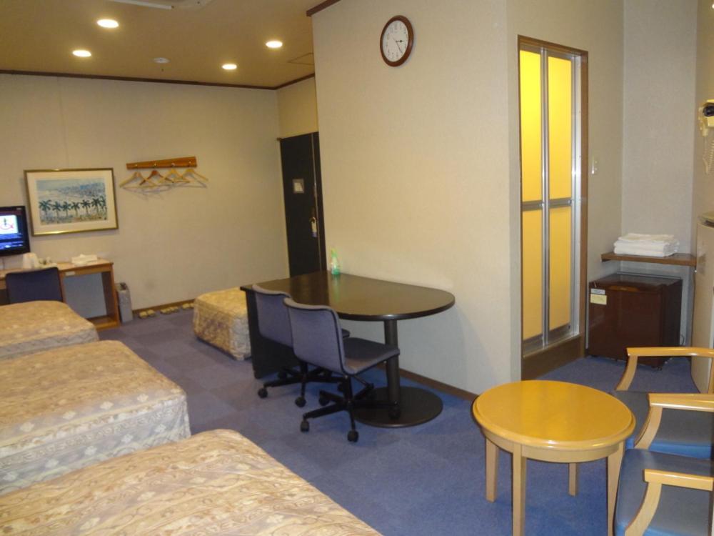 Standard Triple Room - Smoking - Photo 2