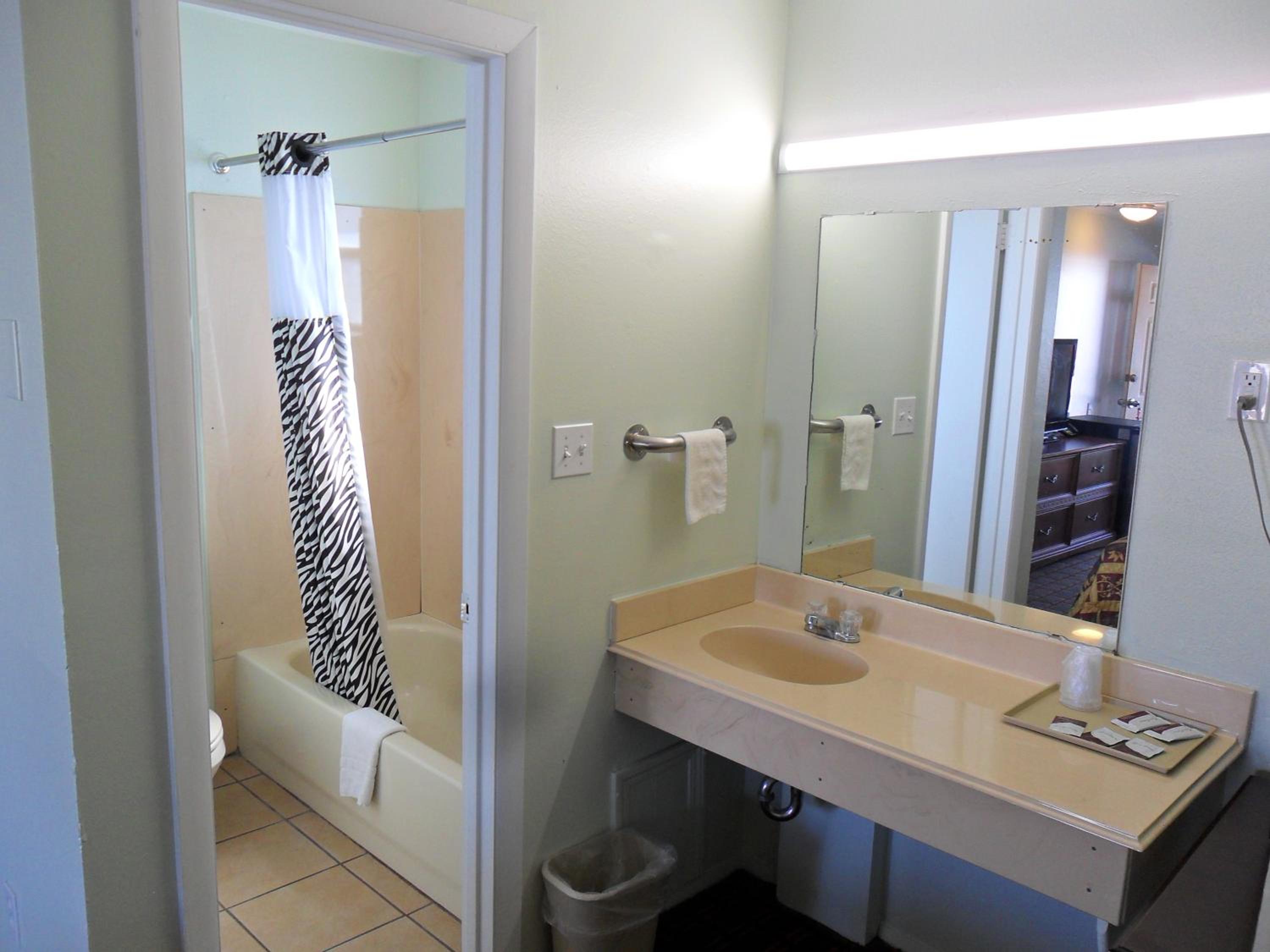 Double or Twin Room photo 2