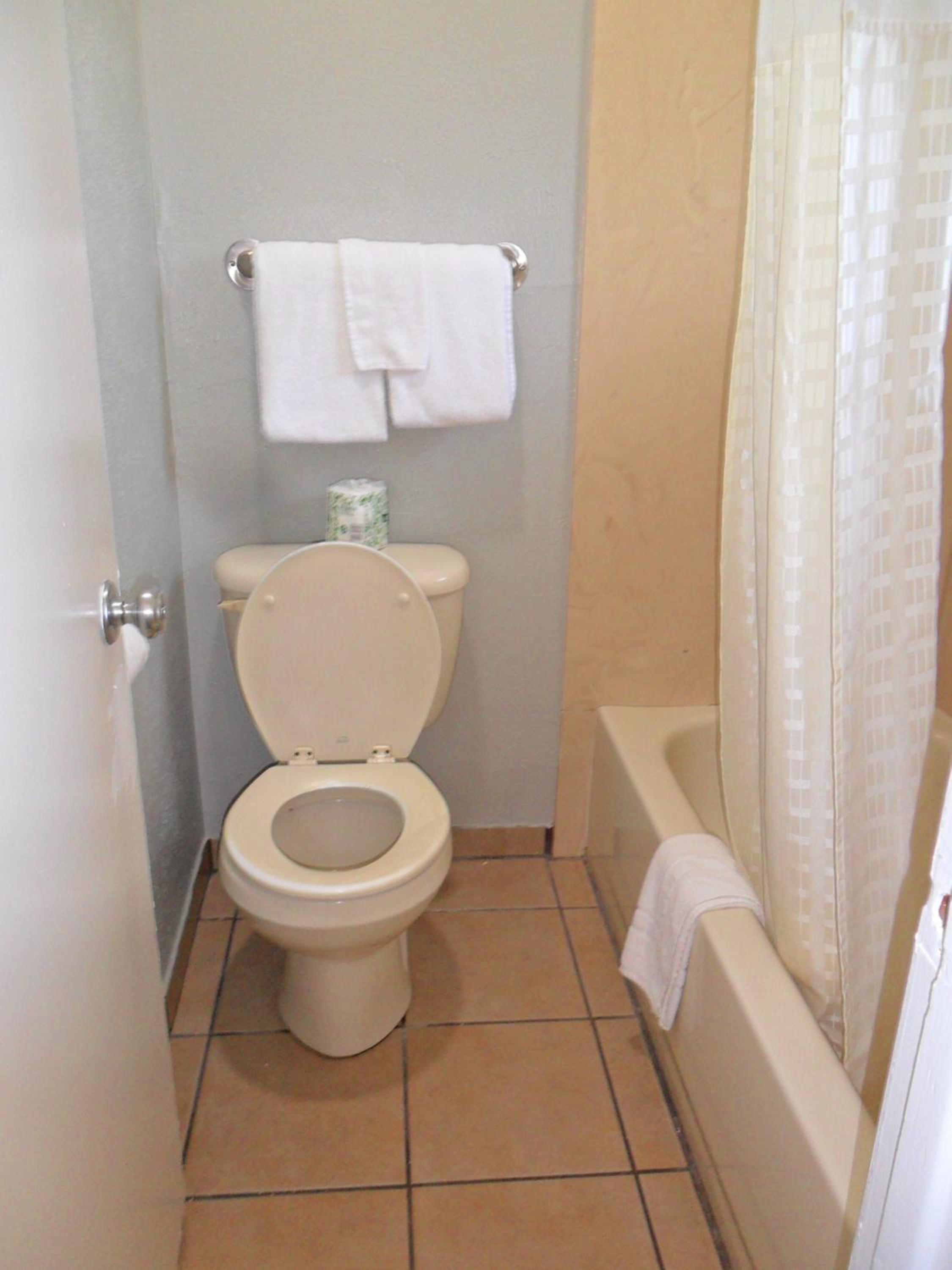 Deluxe King Room photo 3