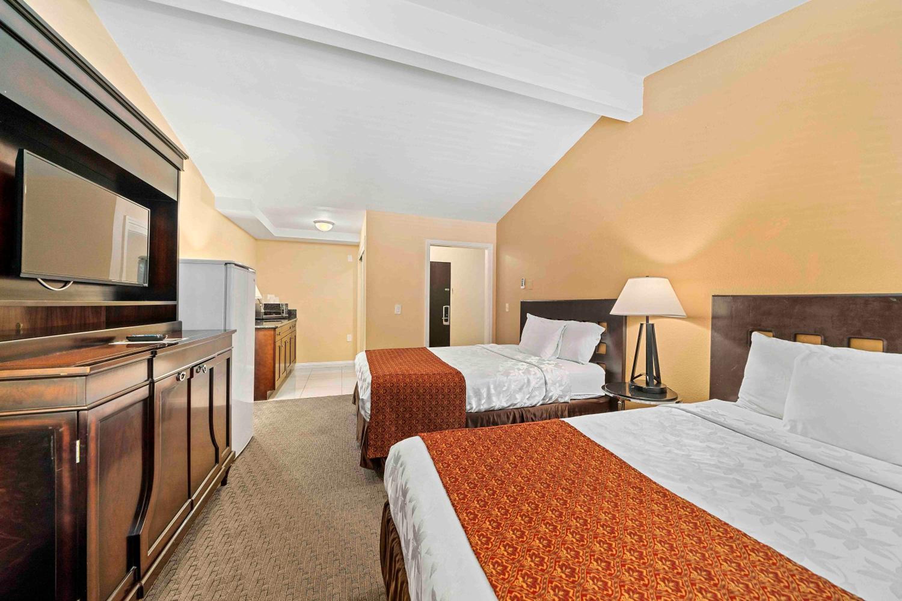 Family Suite - Photo 4