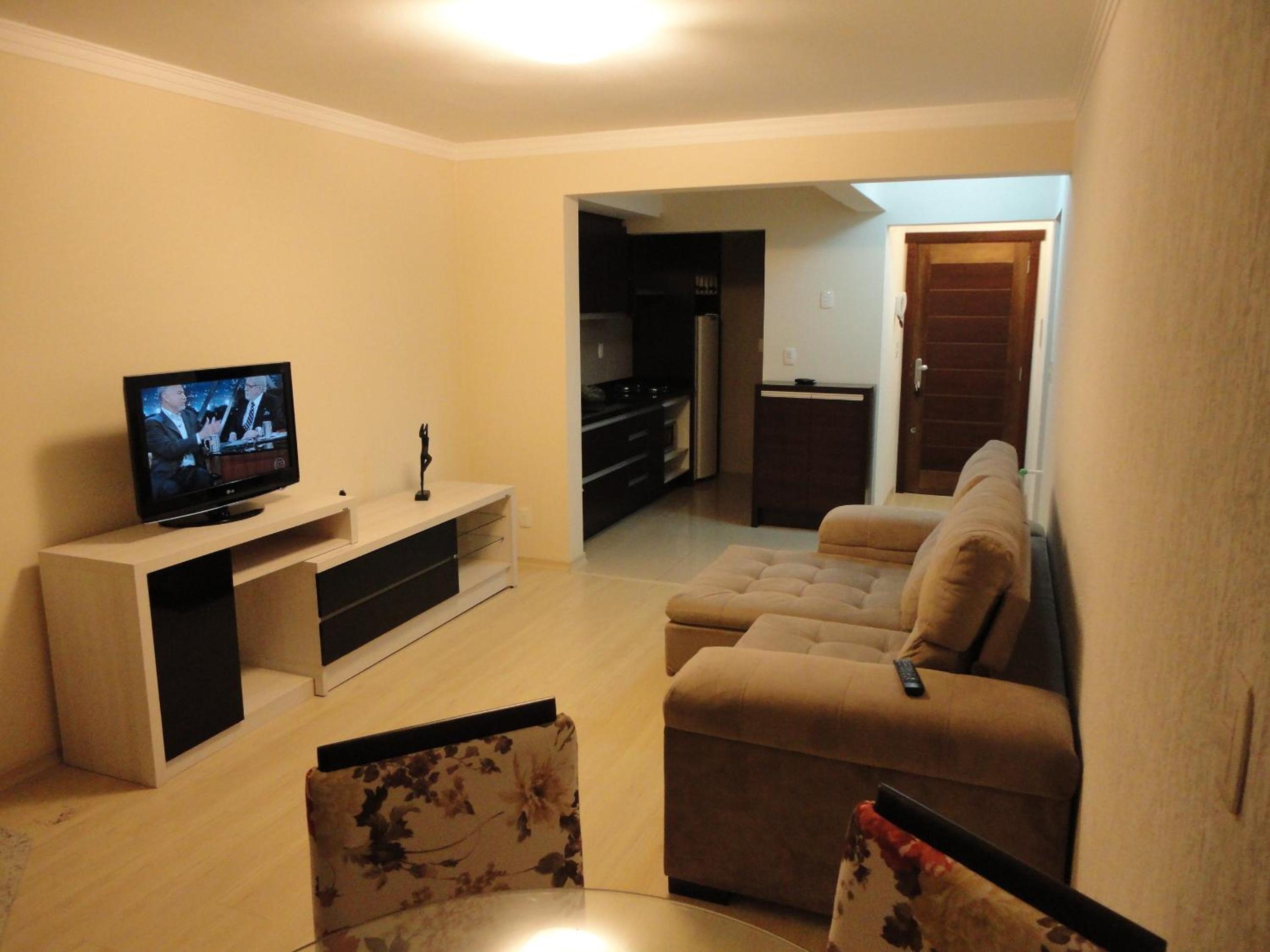 Superior One-Bedroom Apartment - Photo 16