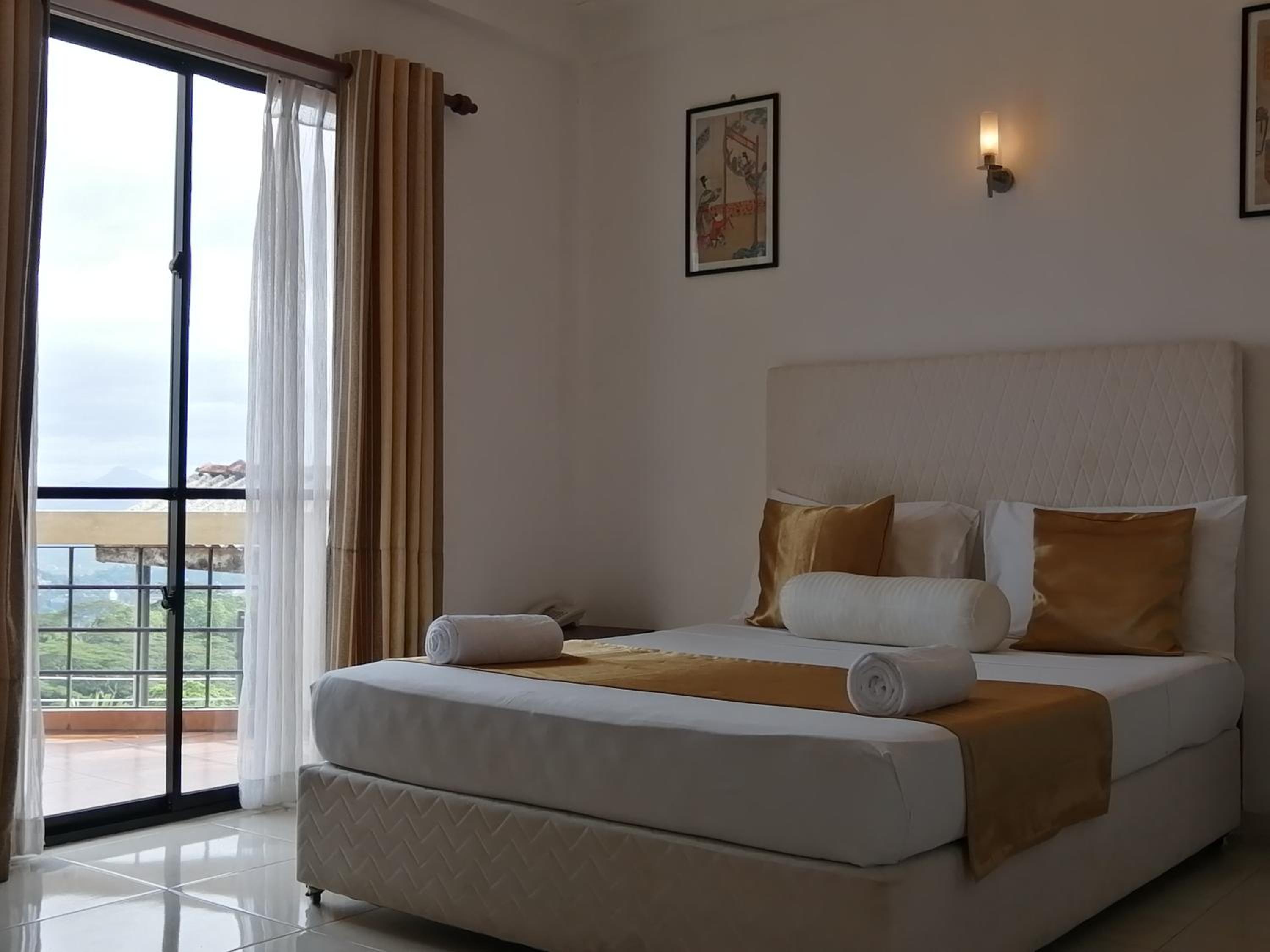 Standard Double Room with Fan photo 1