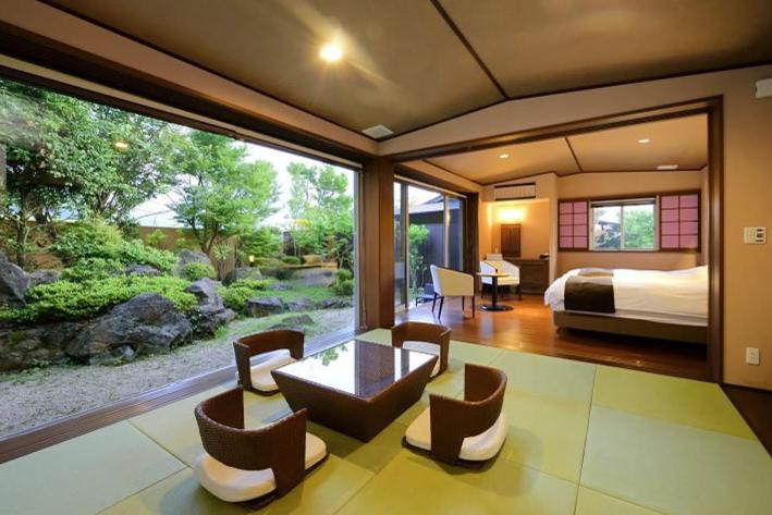 Japanese Western Room with Semi Open-Air Bath - Ashi photo 3